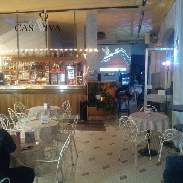 Locale Commerciale in vendita a Acquaviva Picena, Centrale