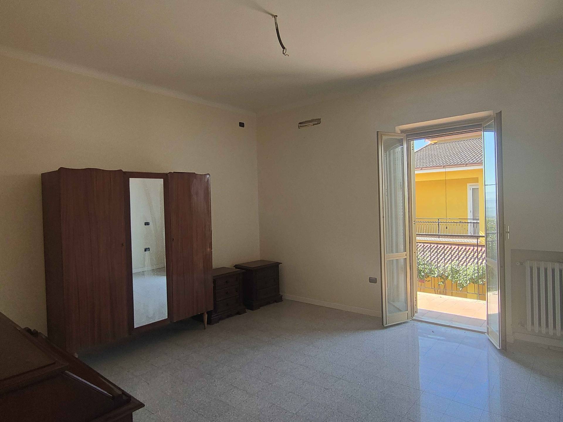 Rustico/Casale in vendita a Acquaviva Picena, Centrale