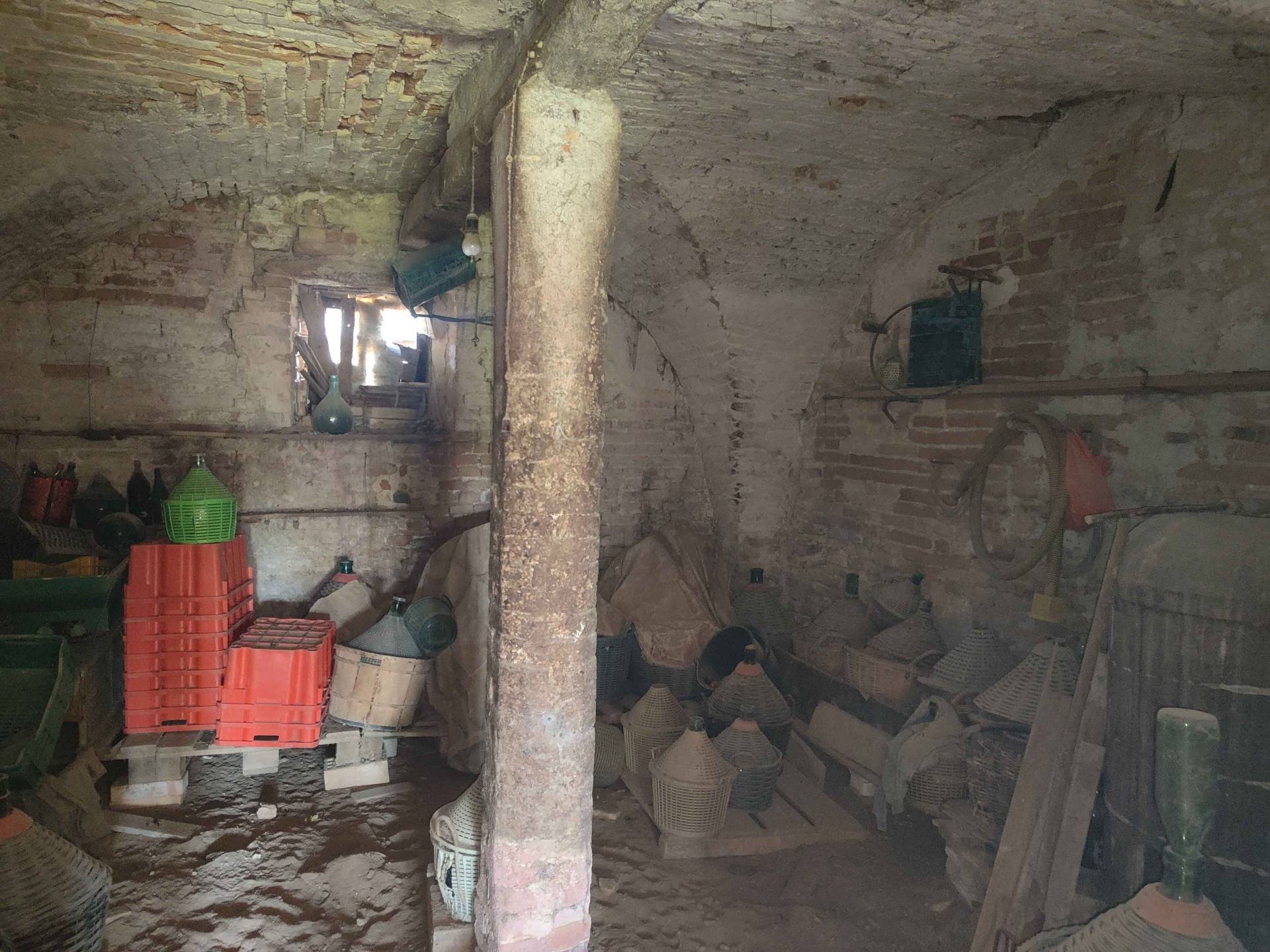 Rustico/Casale in vendita a Acquaviva Picena, Panoramica