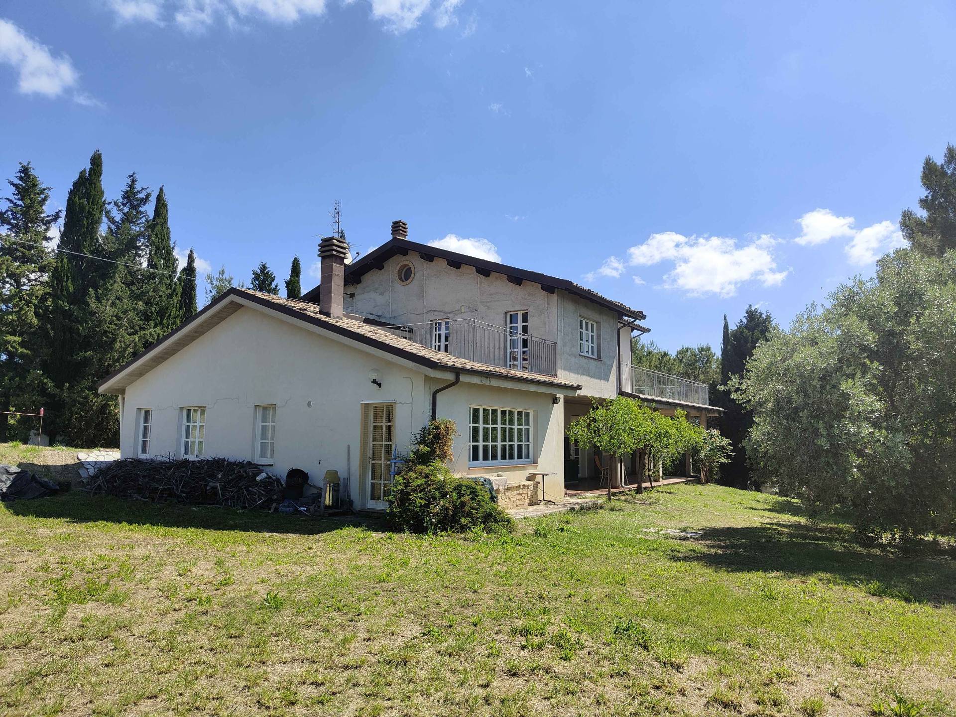 Rustico/Casale in vendita a Acquaviva Picena, Panoramica