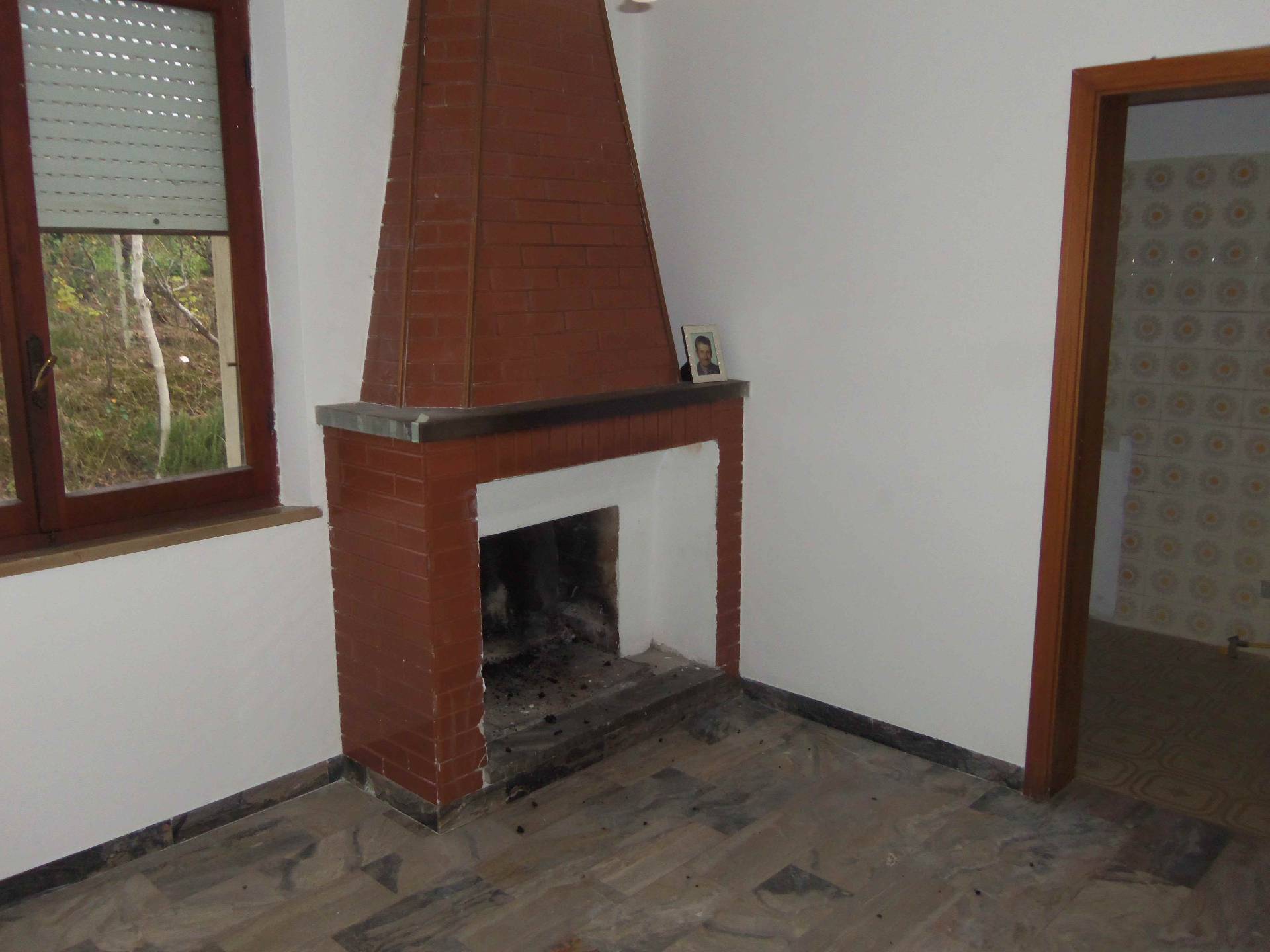 Rustico/Casale in vendita a Acquaviva Picena