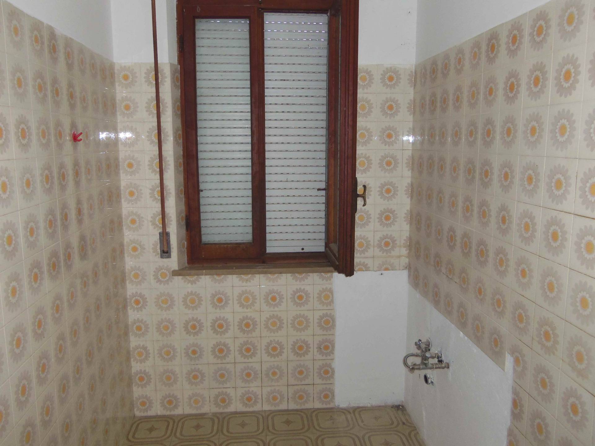 Rustico/Casale in vendita a Acquaviva Picena