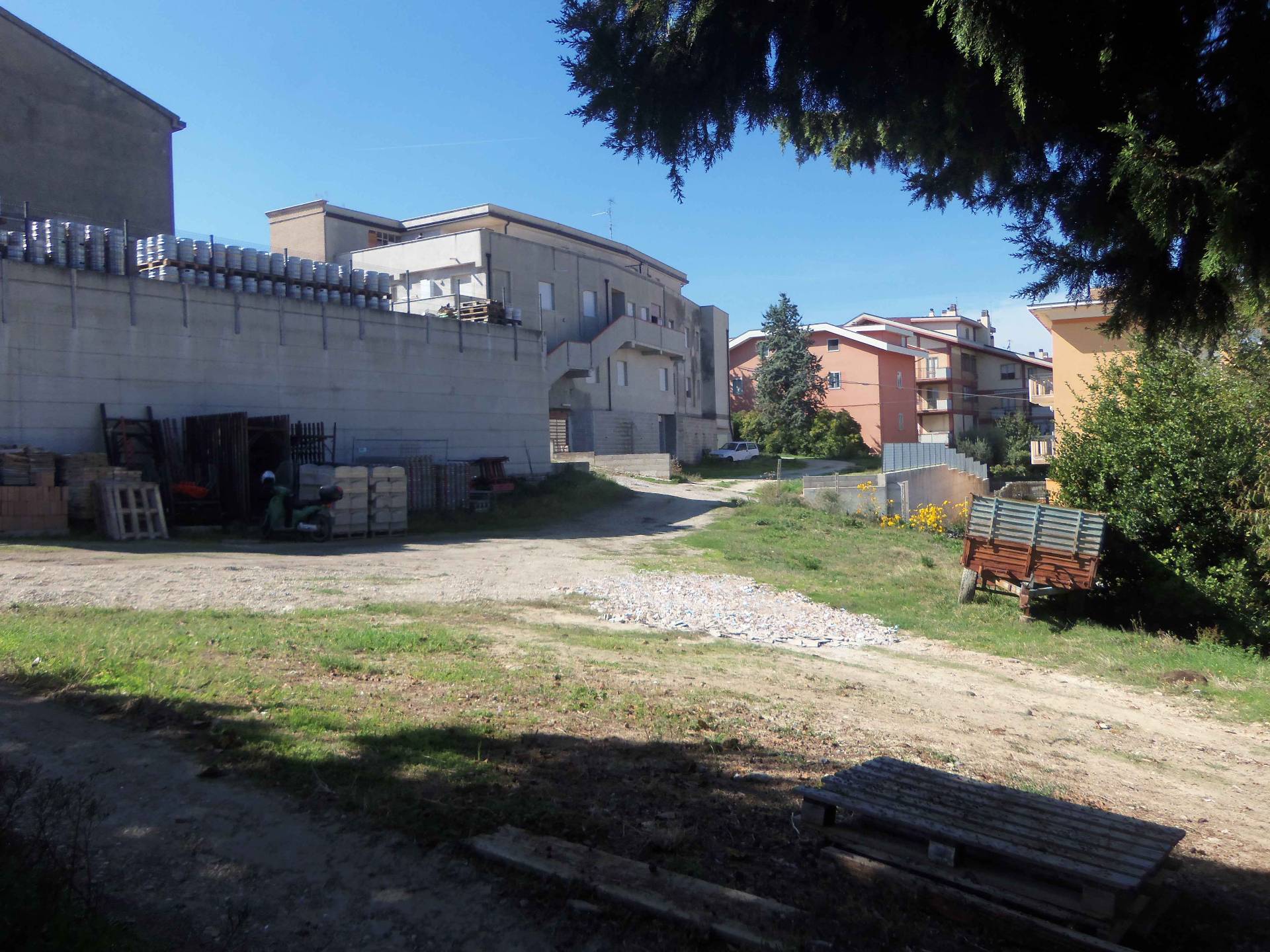 Terreno edificabile in vendita a Acquaviva Picena, Centrale