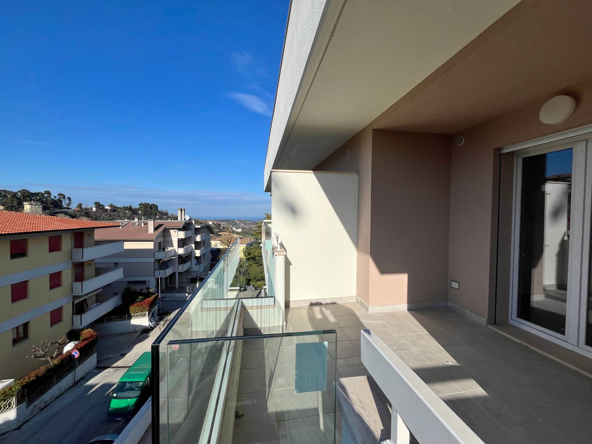 Appartamento in vendita a Acquaviva Picena, Centrale