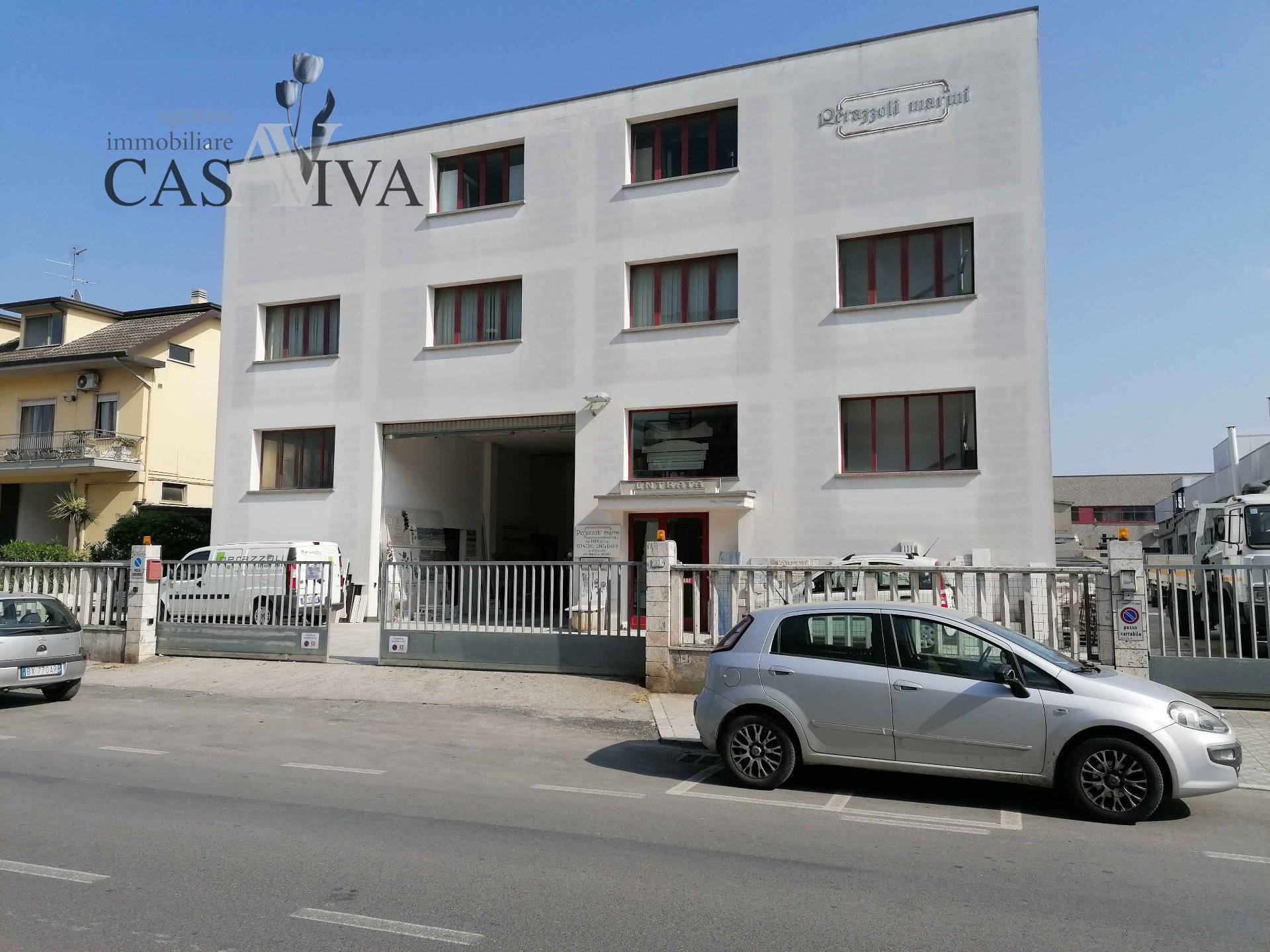 Capannone in vendita a San Benedetto del Tronto, Porto d'Ascoli