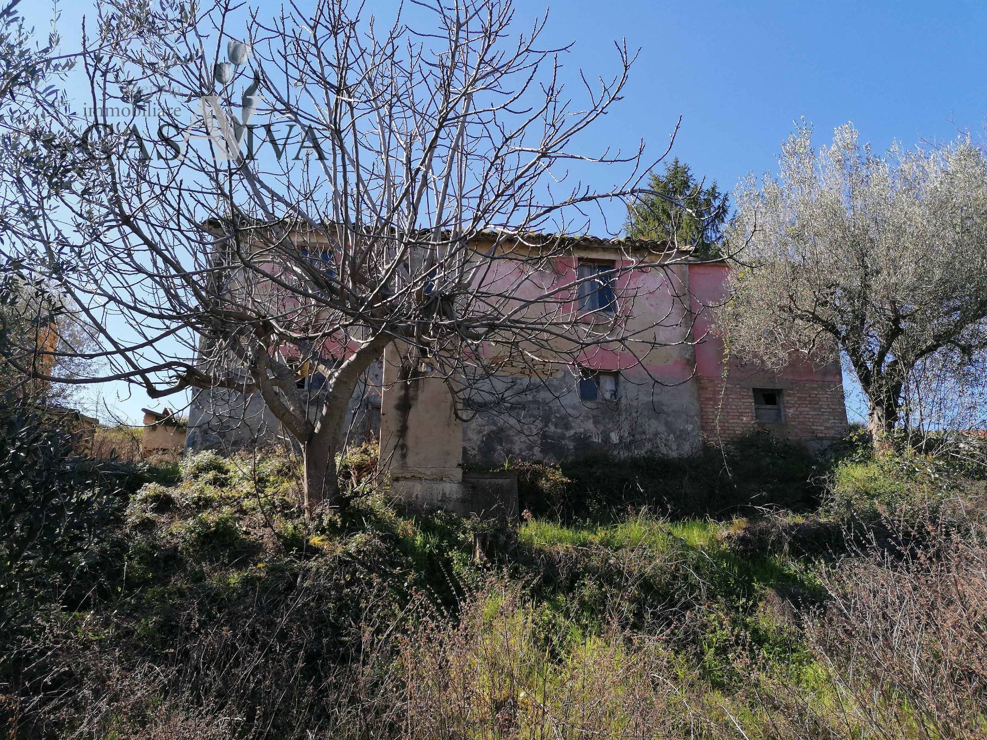 Rustico/Casale in vendita a Acquaviva Picena