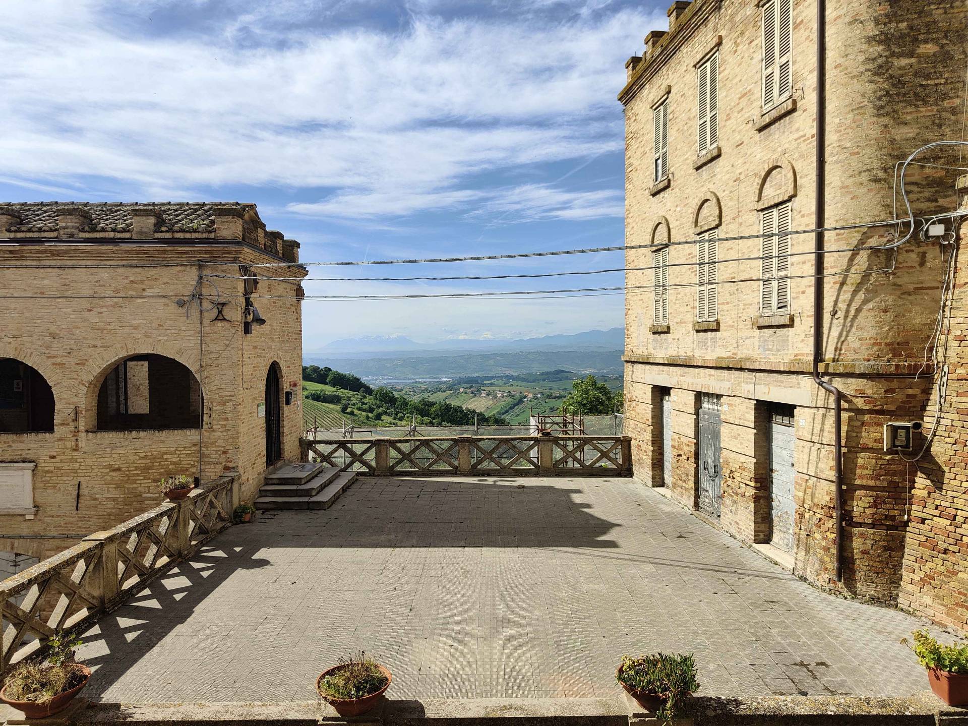 Porzione di Casa in vendita a Acquaviva Picena, Centro storico