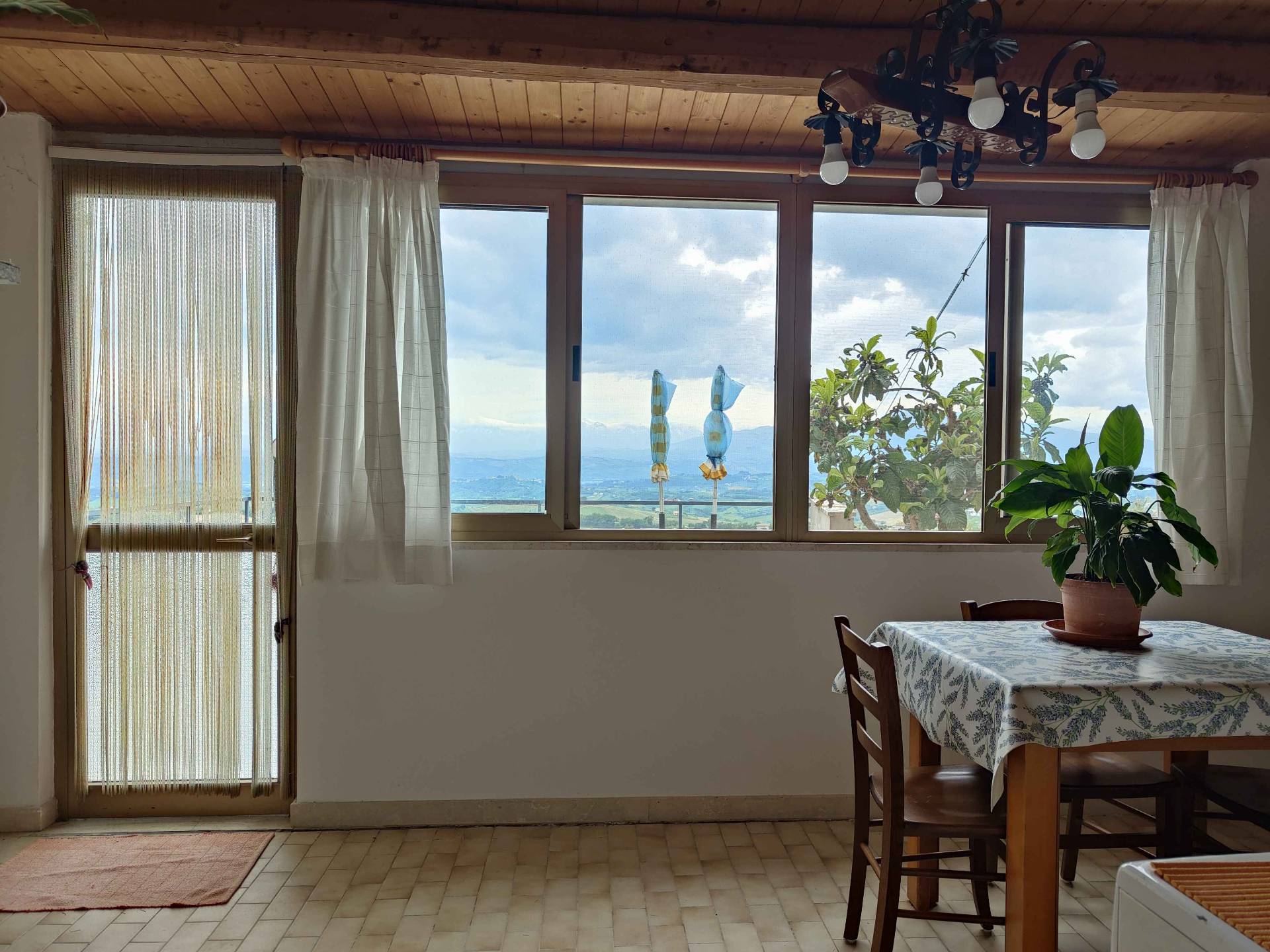 Appartamento in vendita a Acquaviva Picena, Centrale