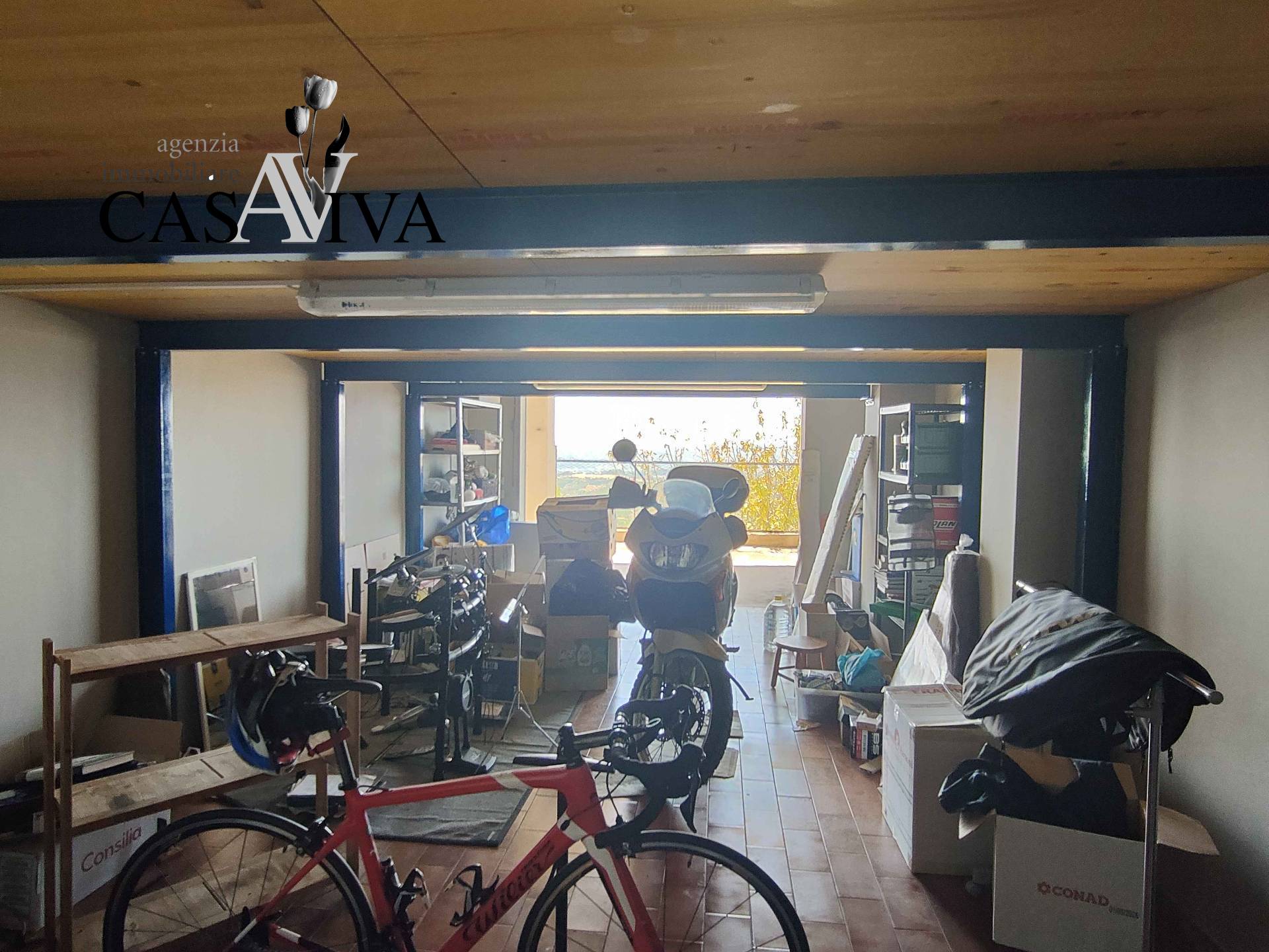 Garage in vendita a Acquaviva Picena, Centrale