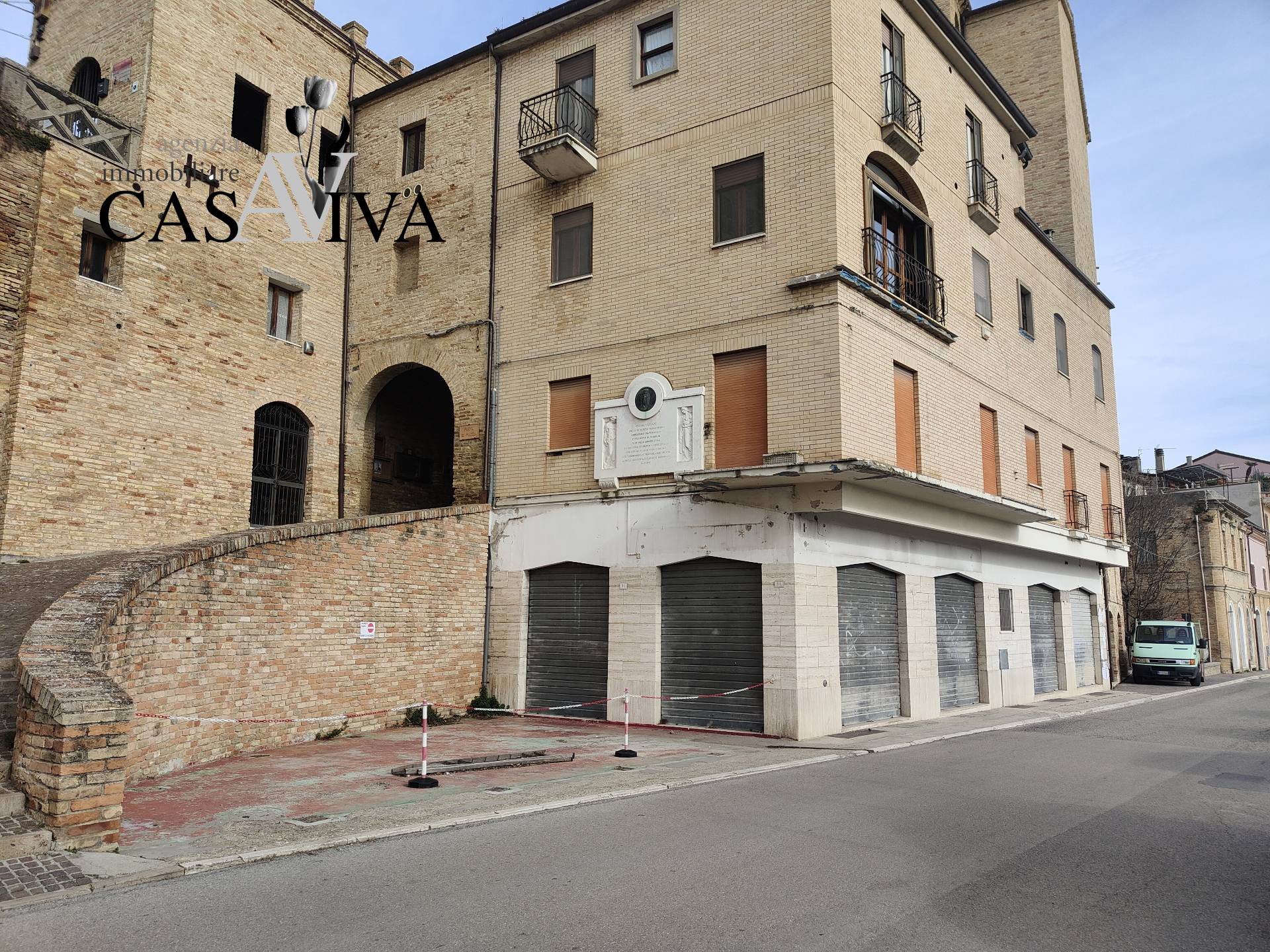 Negozio in vendita a Acquaviva Picena, Centrale