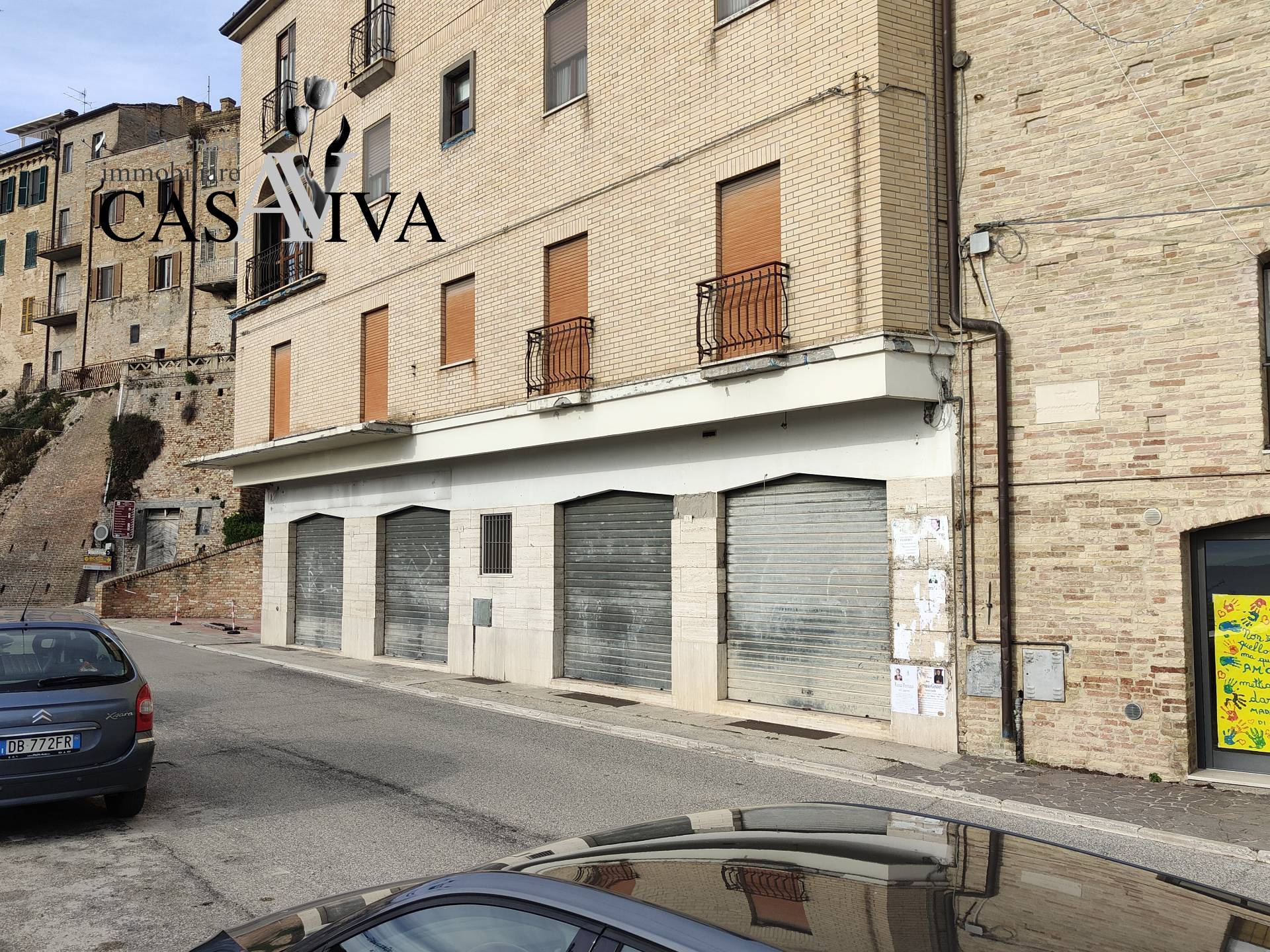 Negozio in vendita a Acquaviva Picena, Centrale