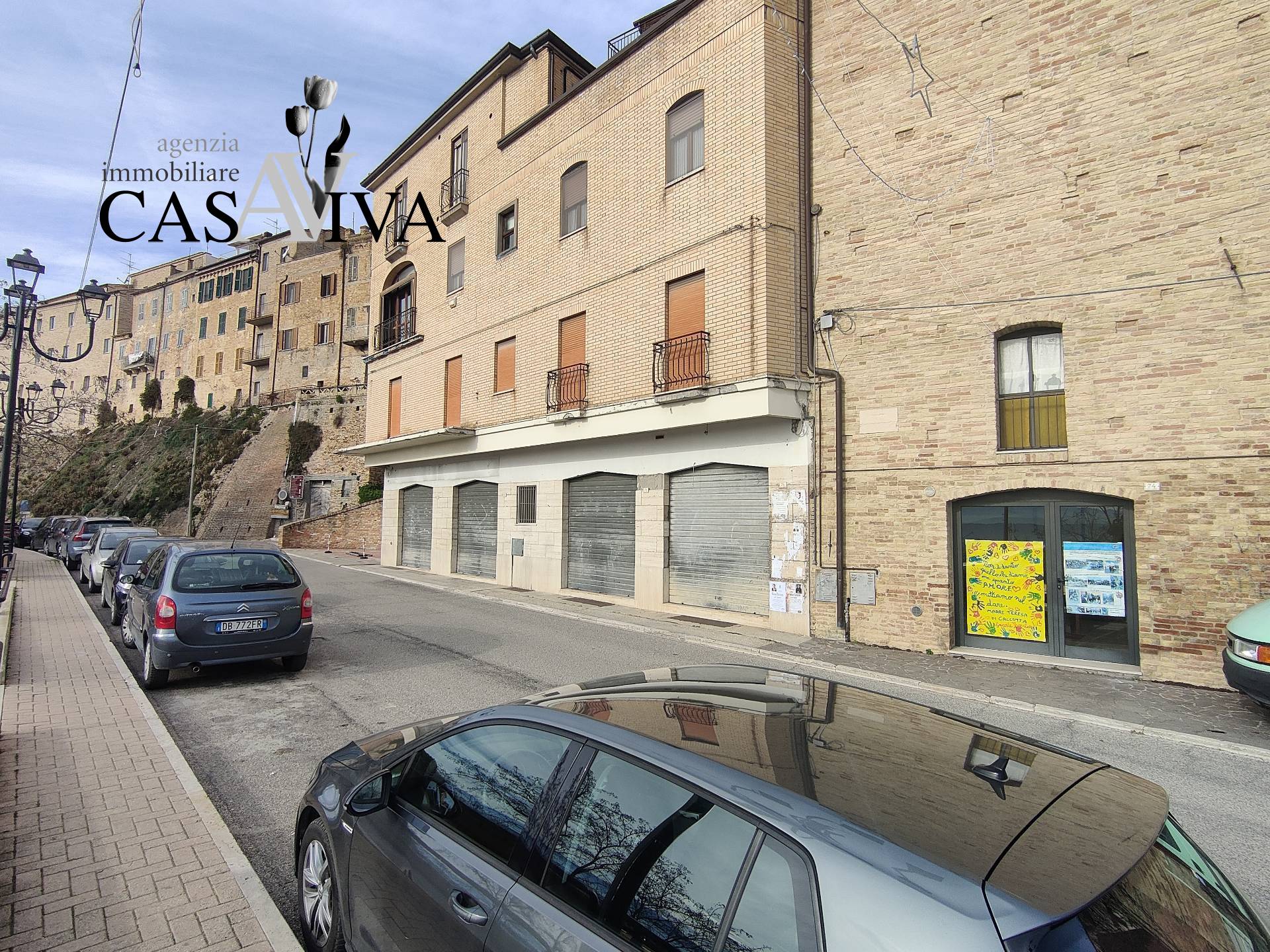 Negozio in vendita a Acquaviva Picena, Centrale