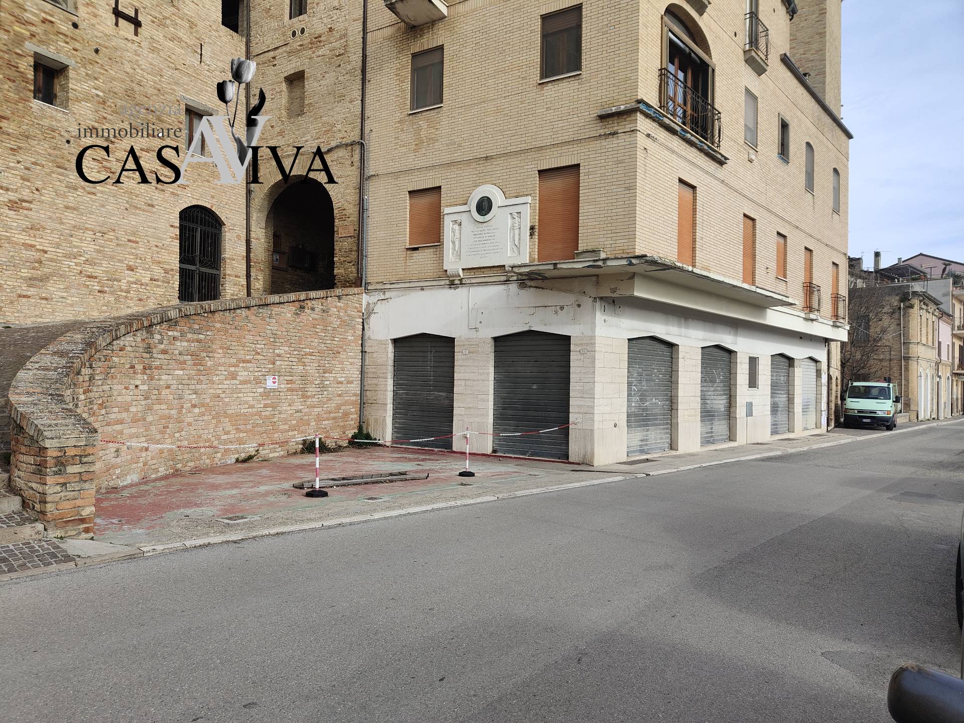 Negozio in vendita a Acquaviva Picena, Centrale