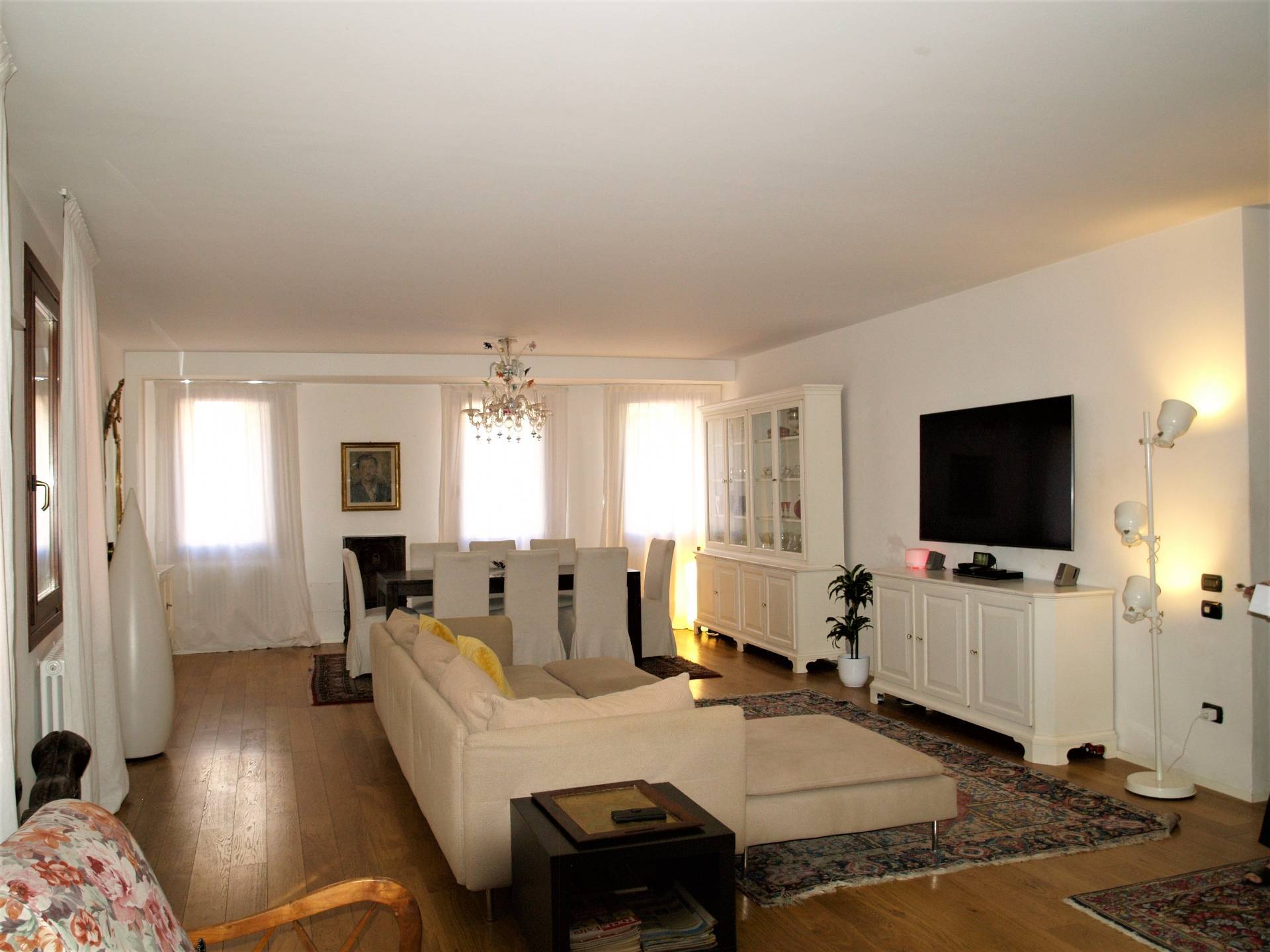 4 Camere o pi in vendita a Treviso