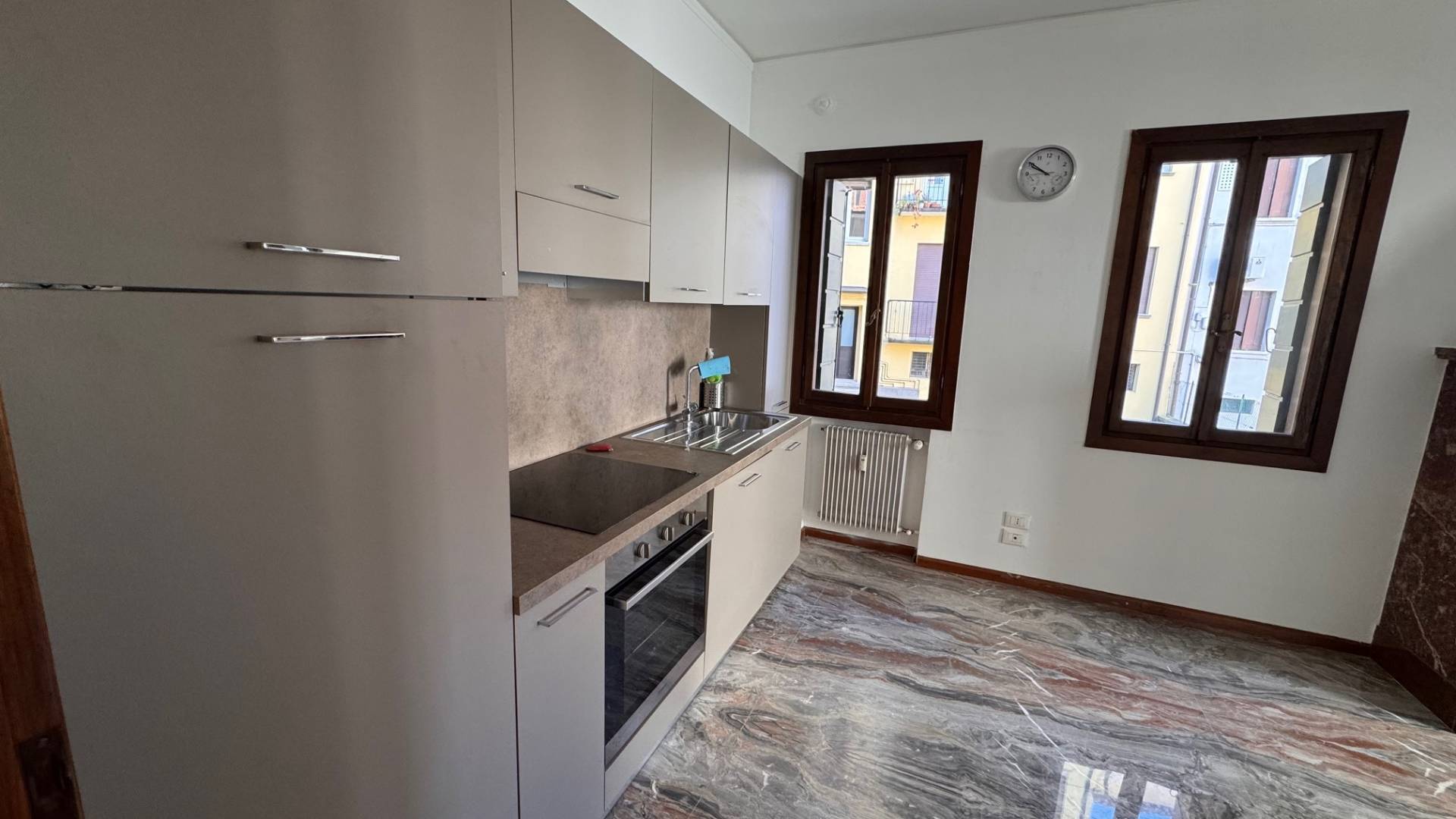 2 Camere in vendita a Treviso, Centro storico