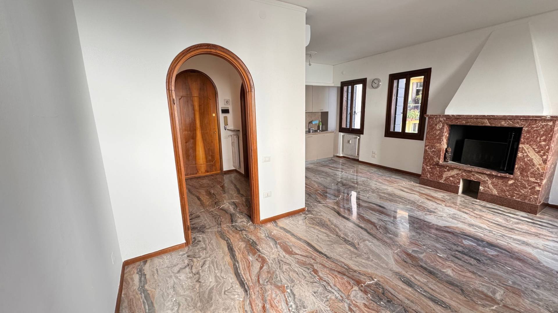 2 Camere in vendita a Treviso, Centro storico