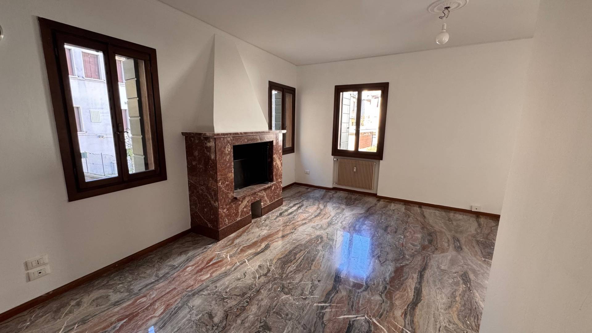 2 Camere in vendita a Treviso, Centro storico