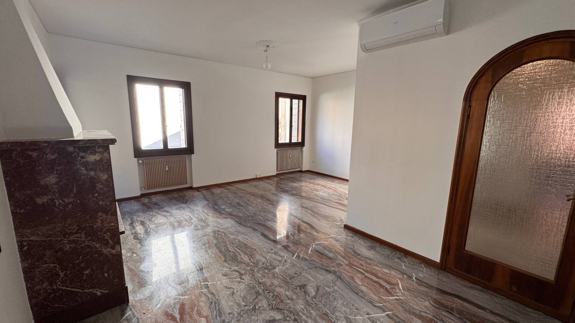 2 Camere in vendita a Treviso, Centro storico