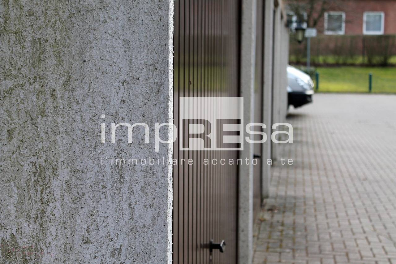 Box o garage in vendita a Silea, Lanzago