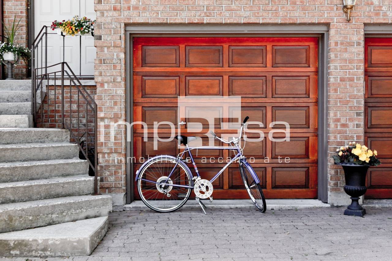 Box o garage in vendita a Silea, Lanzago