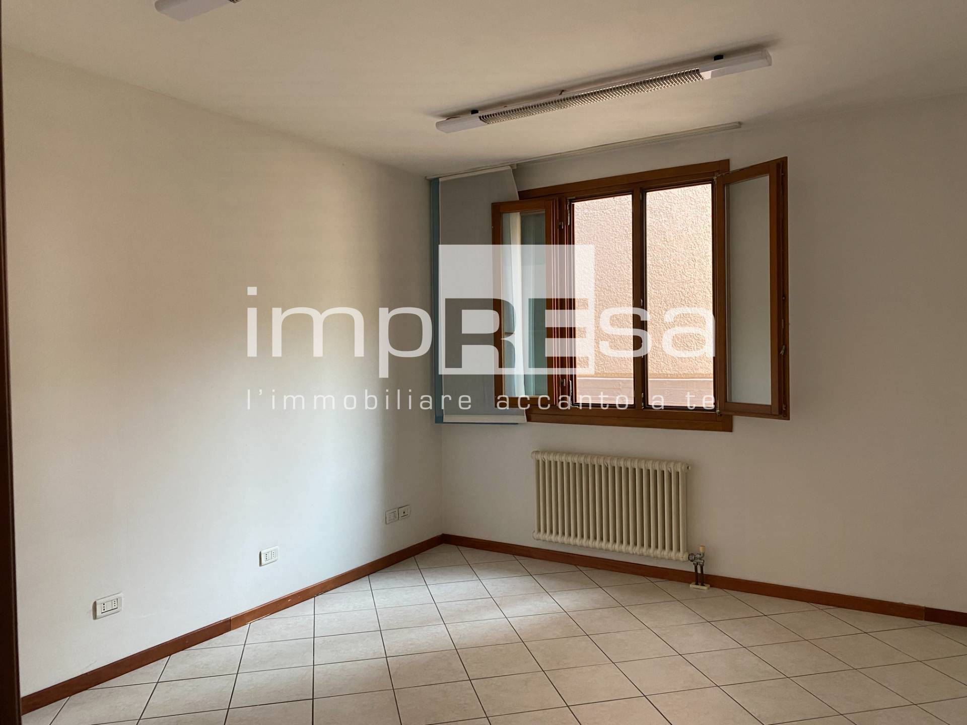 Studio/Ufficio in affitto a Treviso, Stadio