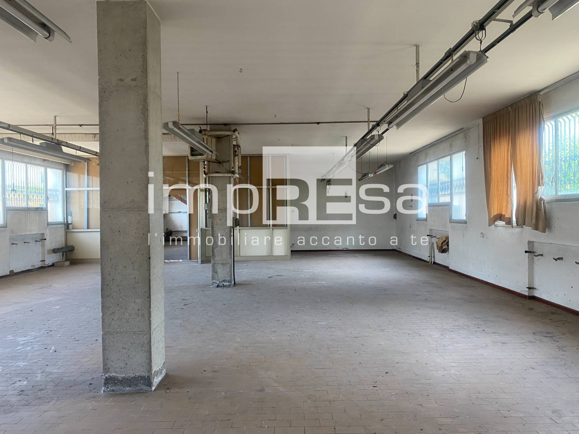 Magazzino in affitto a Carbonera, Biban