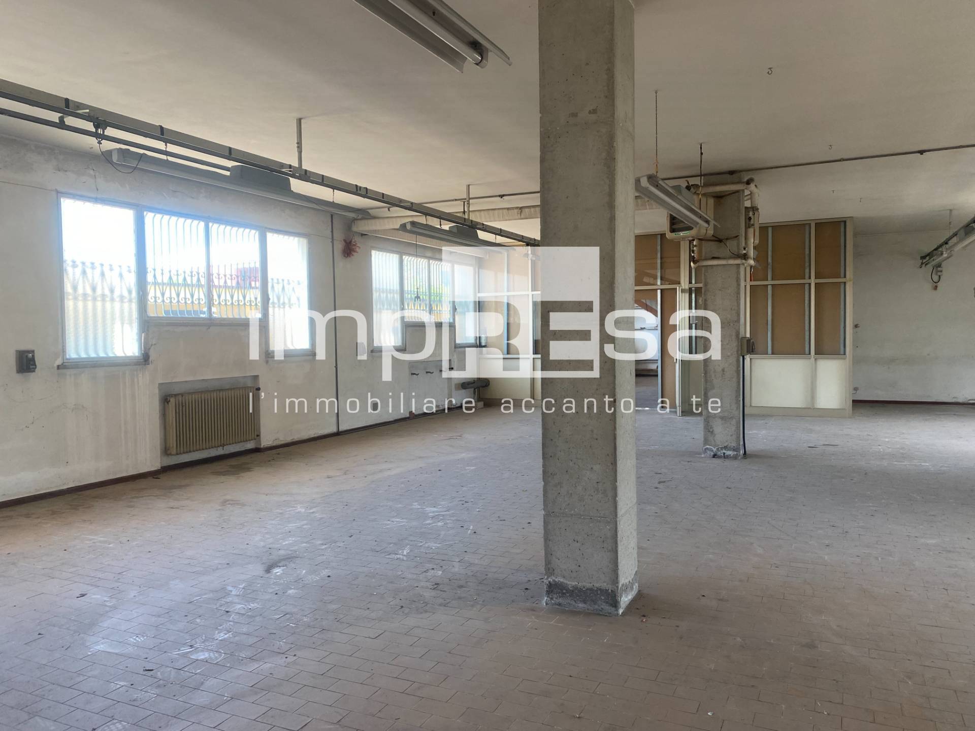 Magazzino in affitto a Carbonera, Biban