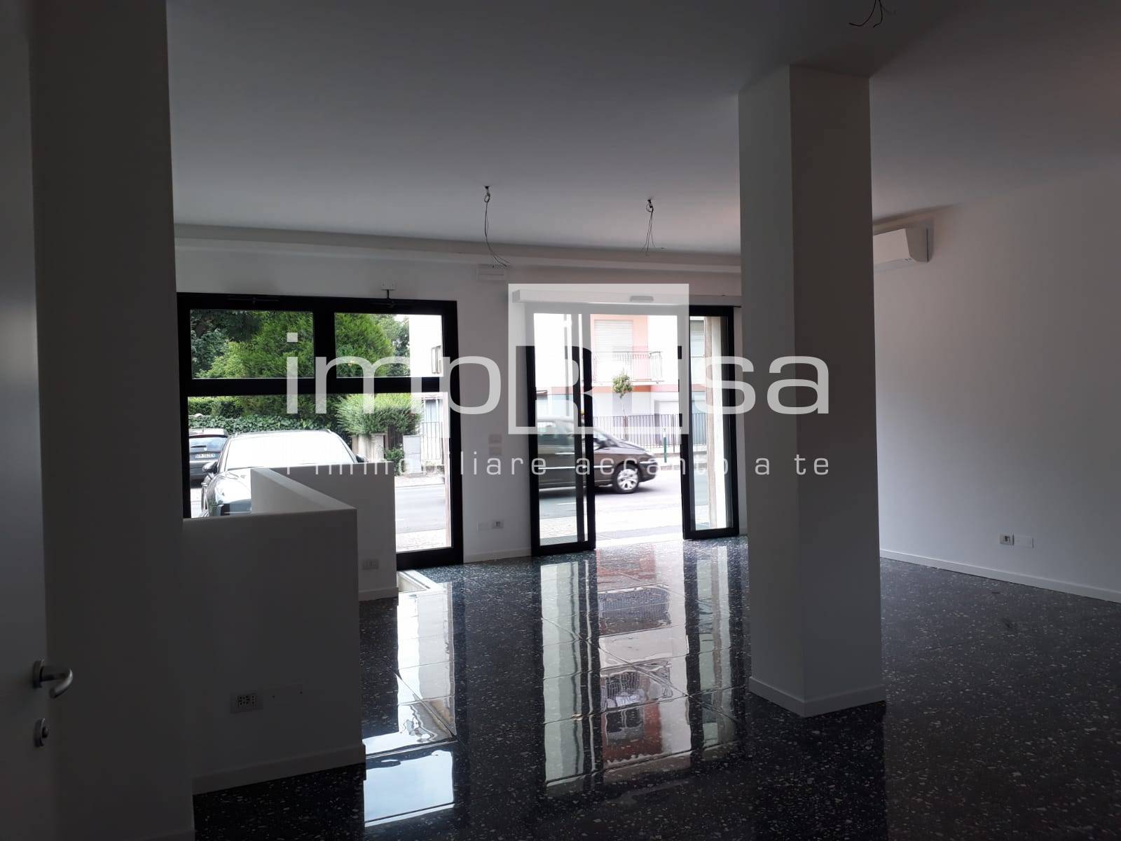 Negozio in affitto a Treviso, Fiera