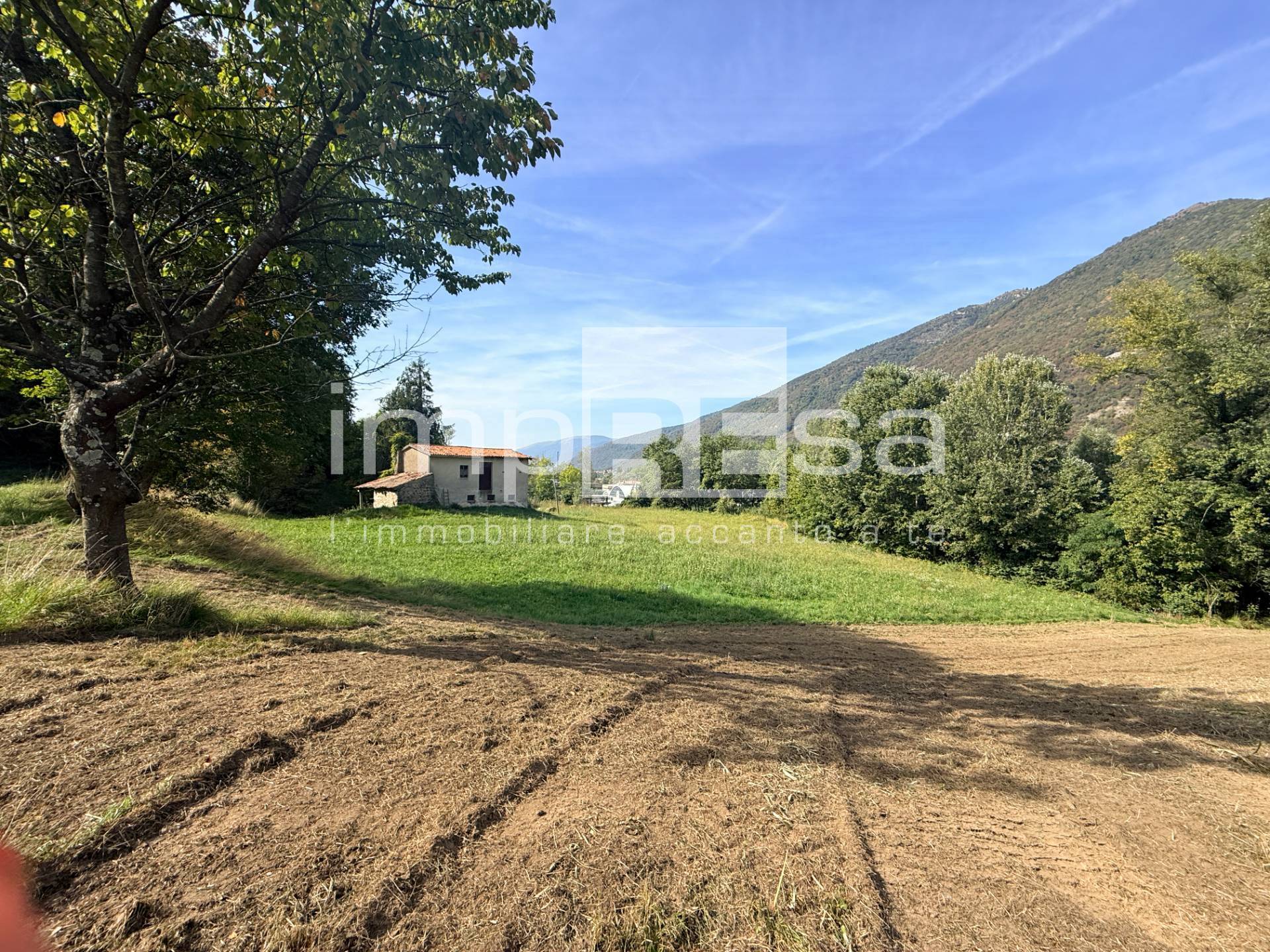 Rustico/Casale in vendita a Revine Lago, Lago