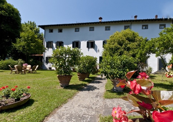 Villa con posto auto scoperto a Bagni di Lucca