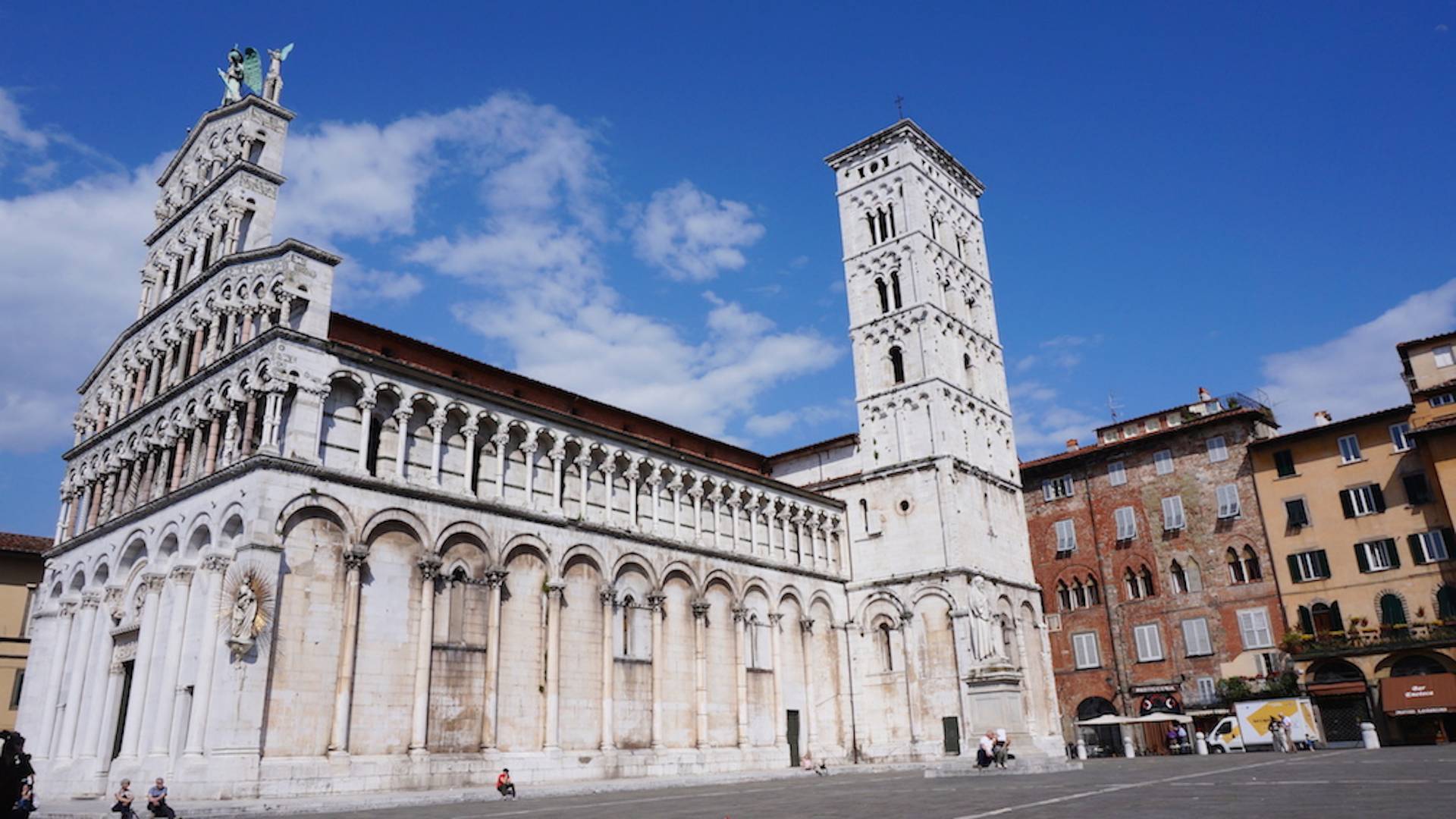 Locale commerciale in affitto a Lucca, Centro storico