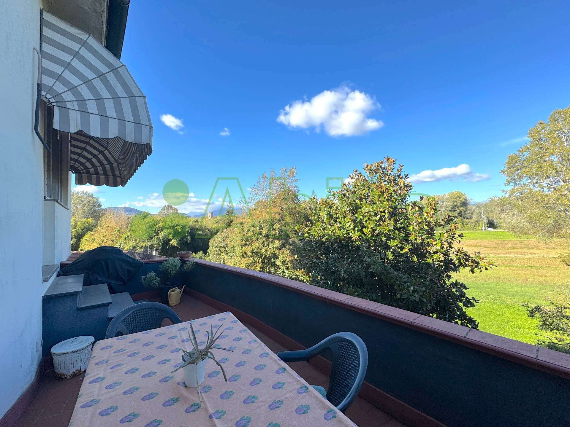 Appartamento in vendita a Lucca, Meati