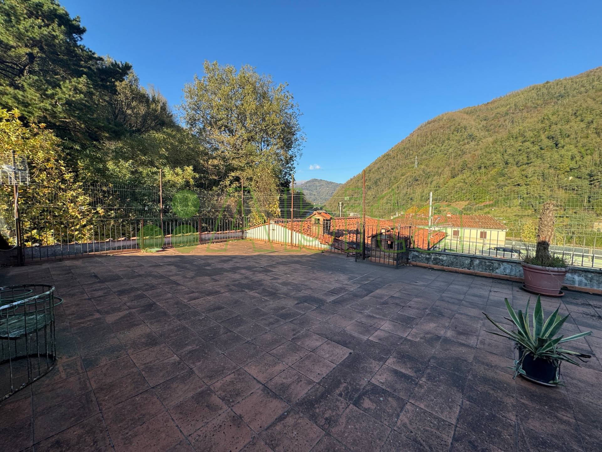 Appartamento in vendita a Borgo a Mozzano, centro storico