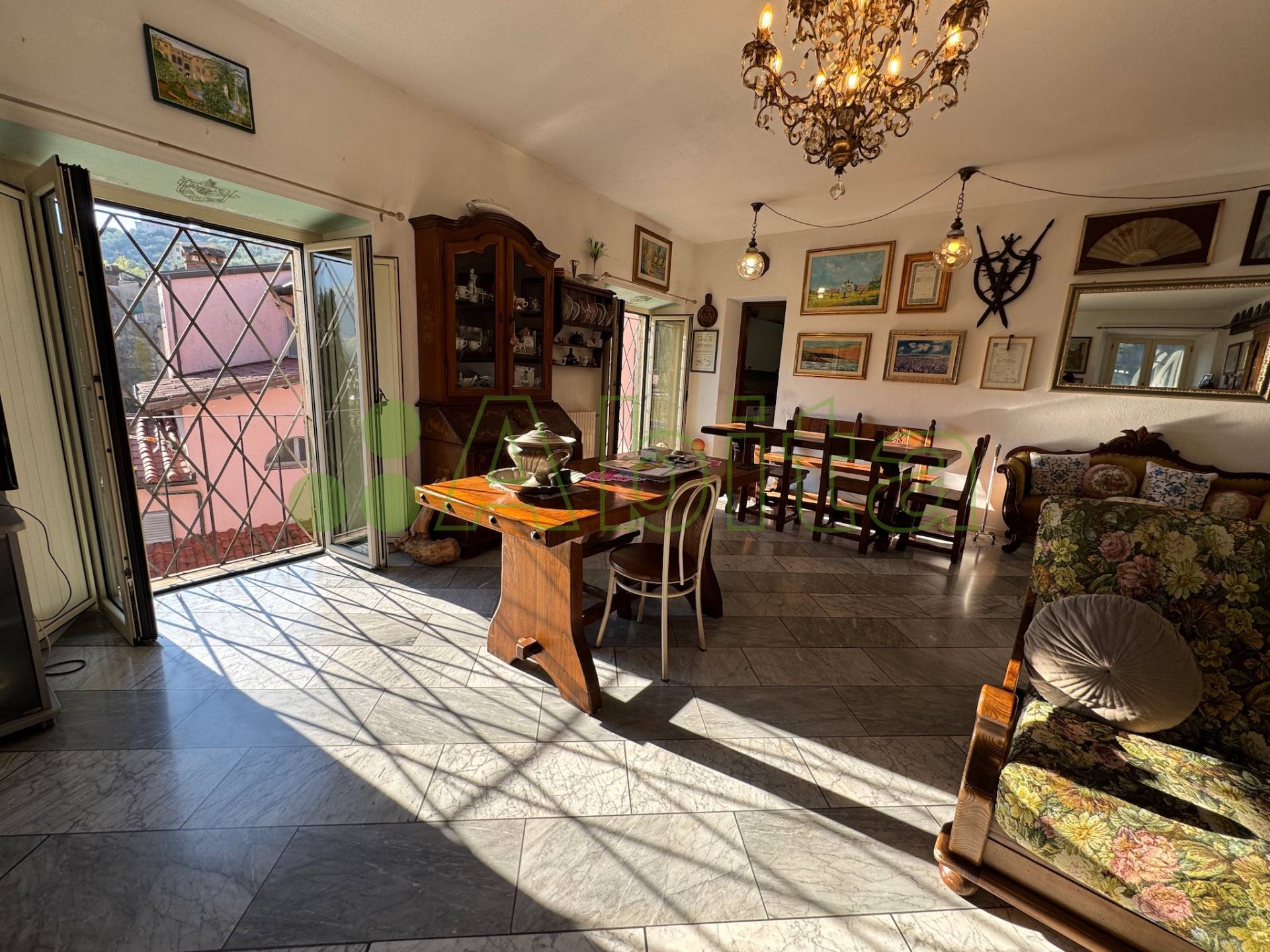 Appartamento in vendita a Borgo a Mozzano, centro storico