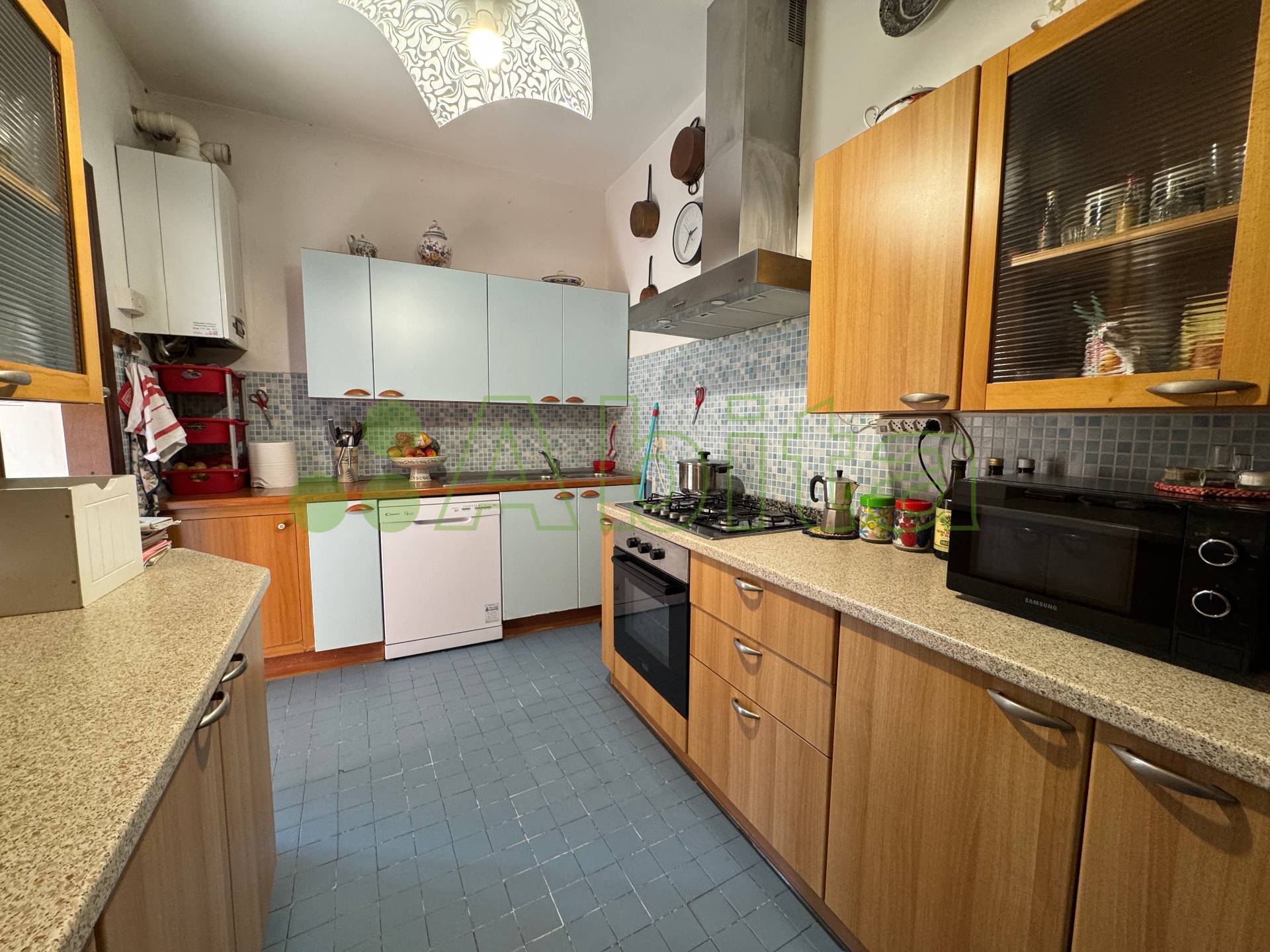 Appartamento in vendita a Borgo a Mozzano, centro storico