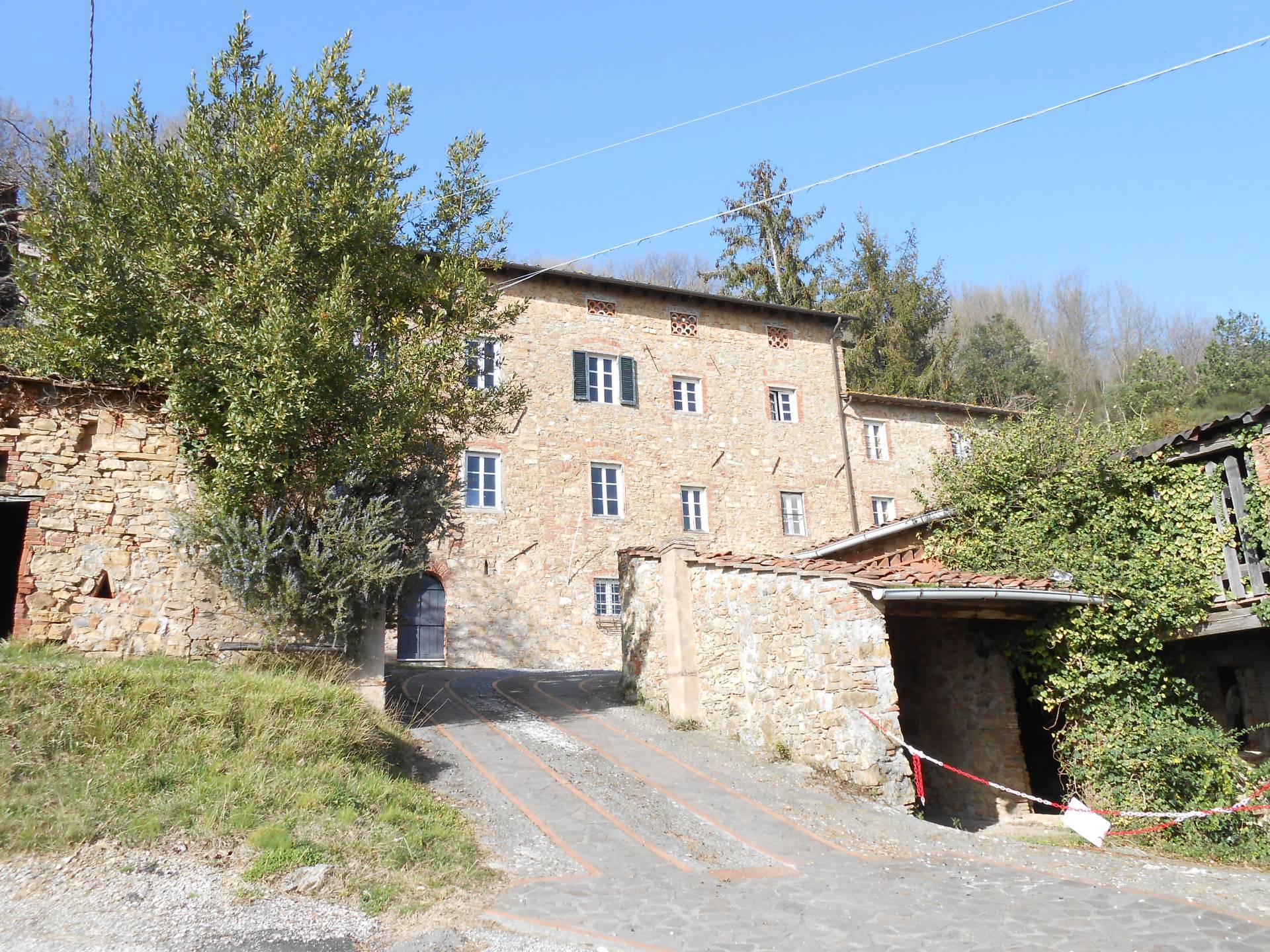 Rustico in vendita a Lucca, La Cappella
