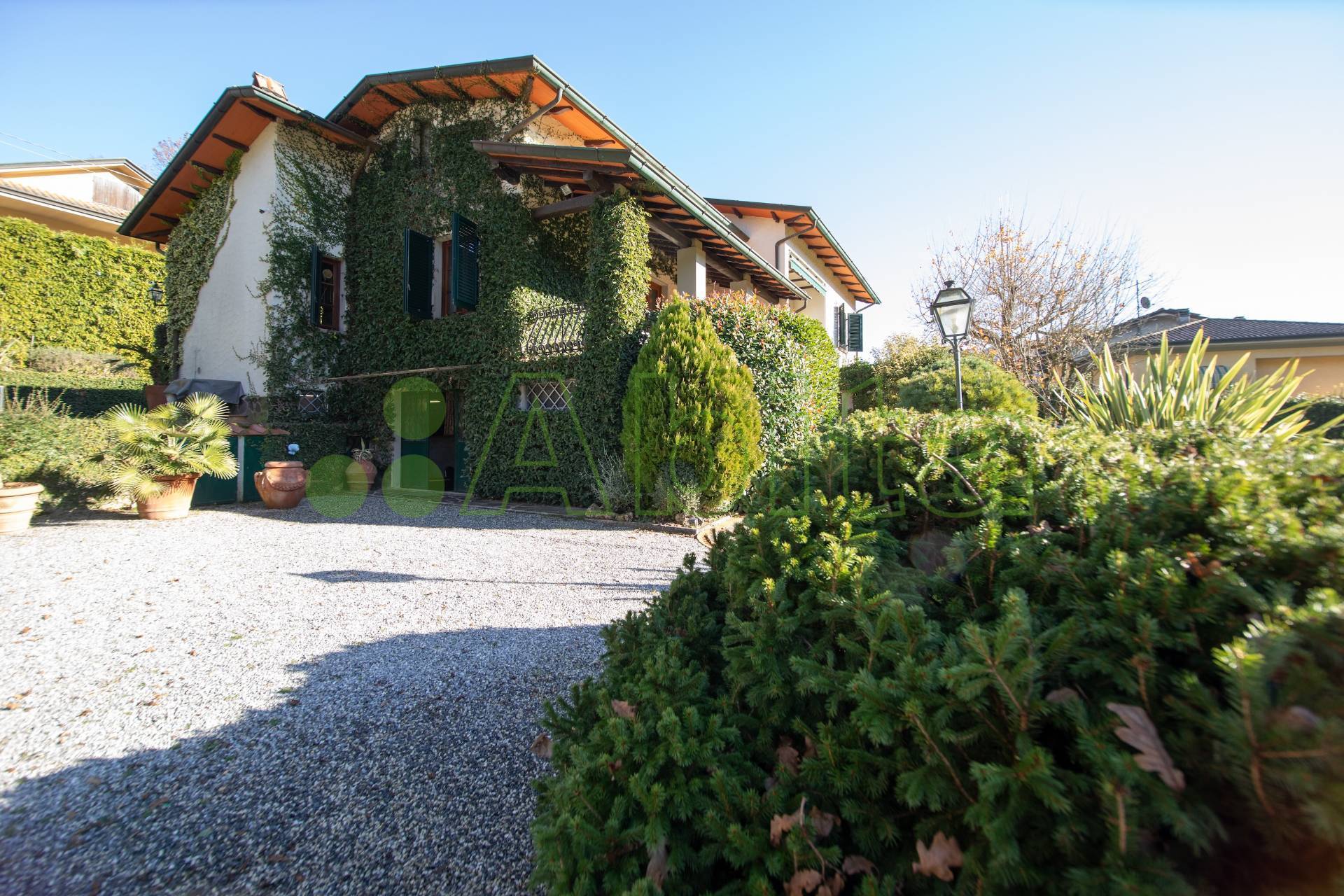 Villa in vendita a Pescaglia, Monsagrati