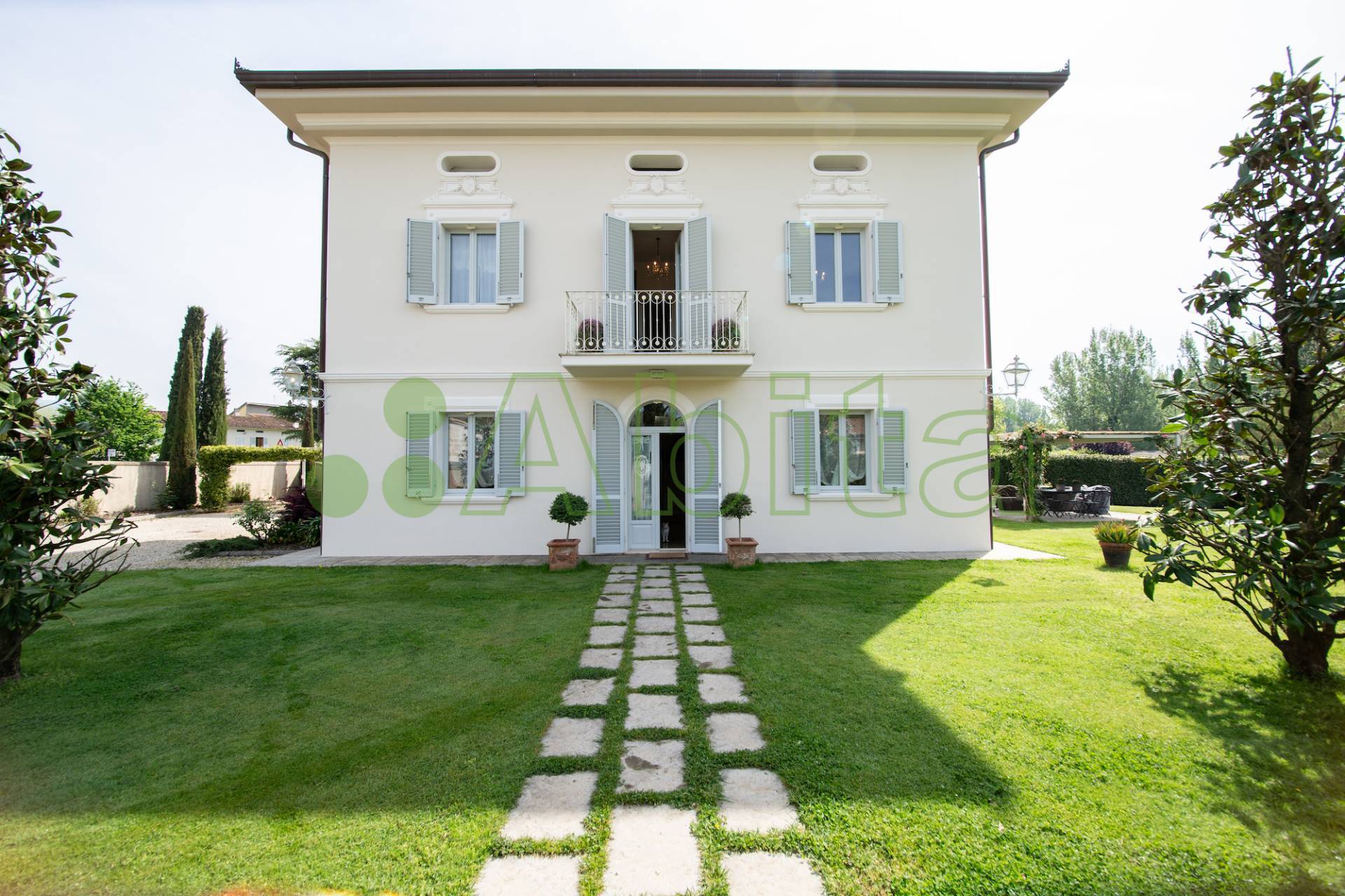 Villa in vendita a Capannori, Camigliano