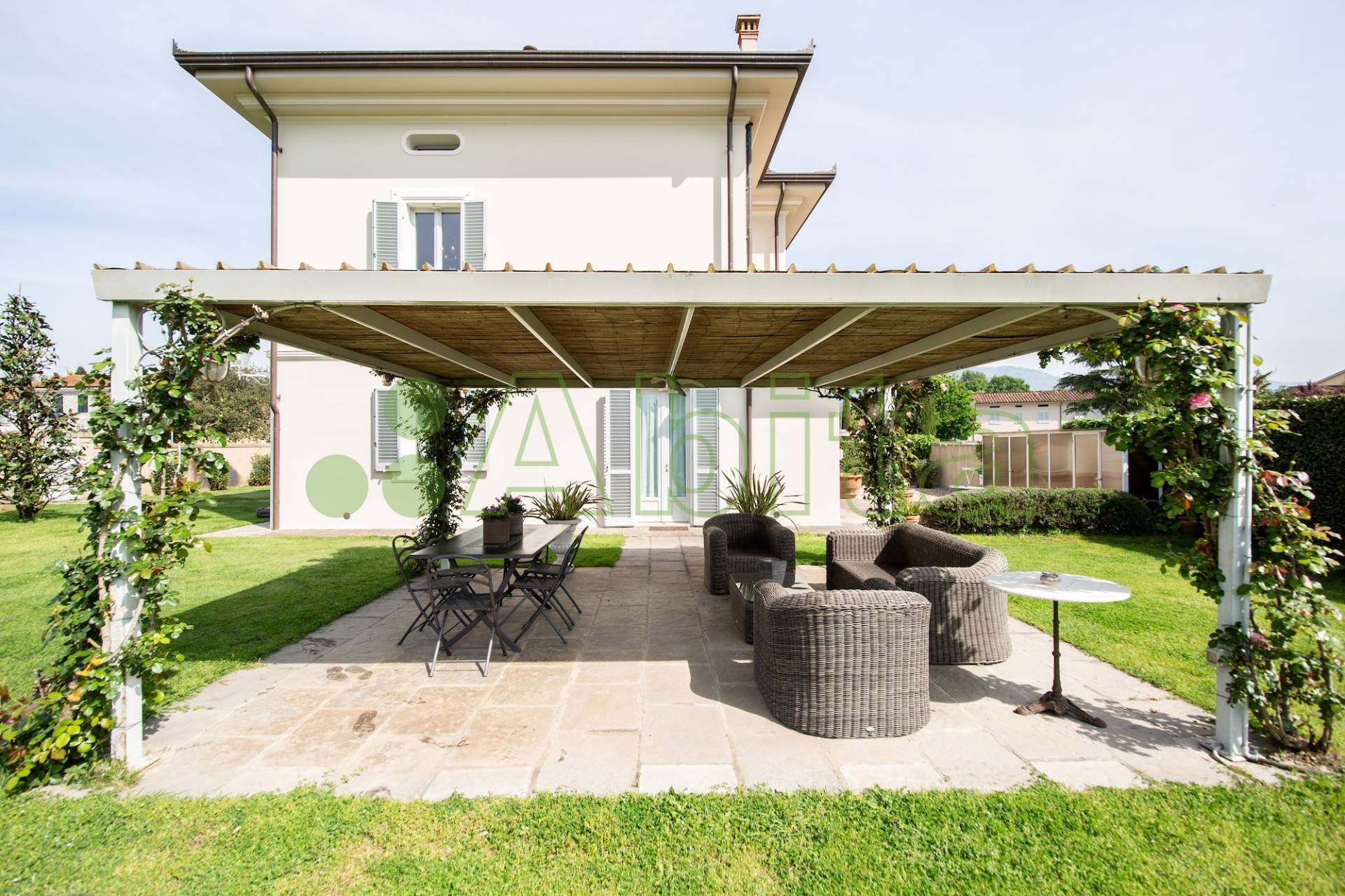 Villa in vendita a Capannori, Camigliano