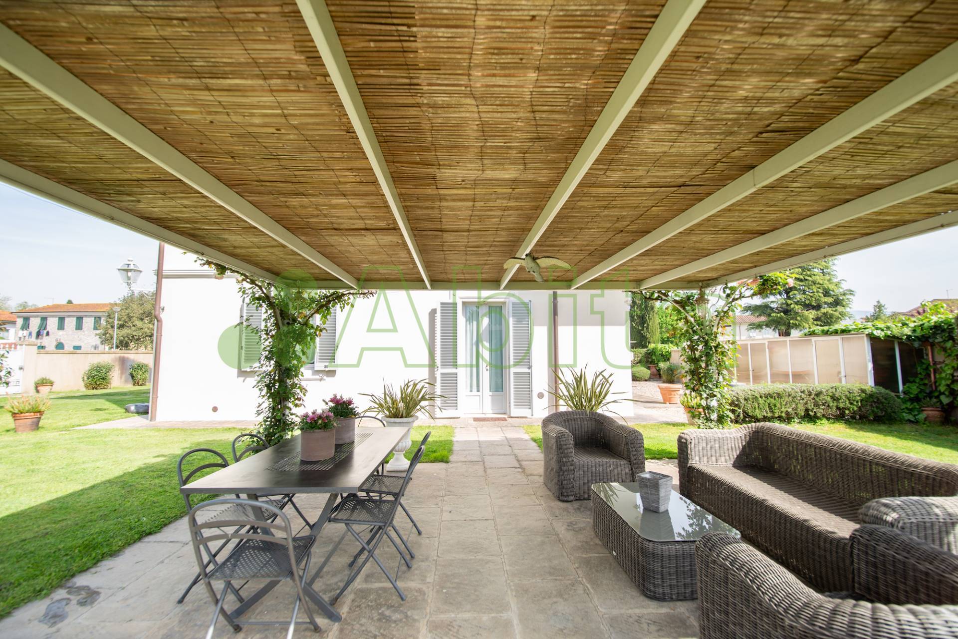 Villa in vendita a Capannori, Camigliano