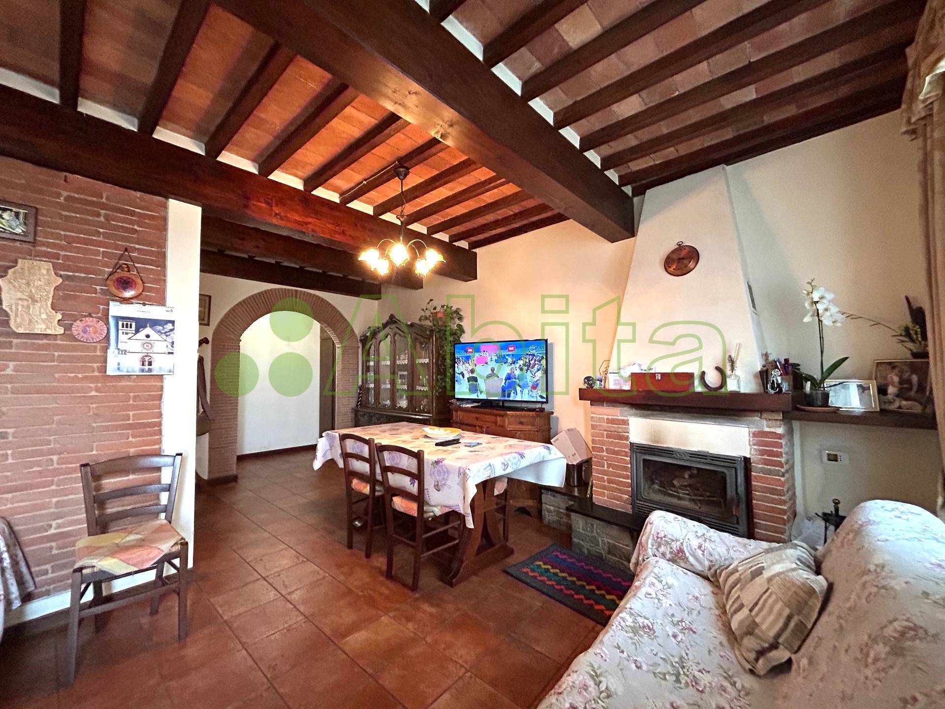 Appartamento in vendita a Lucca, Borgo Giannotti