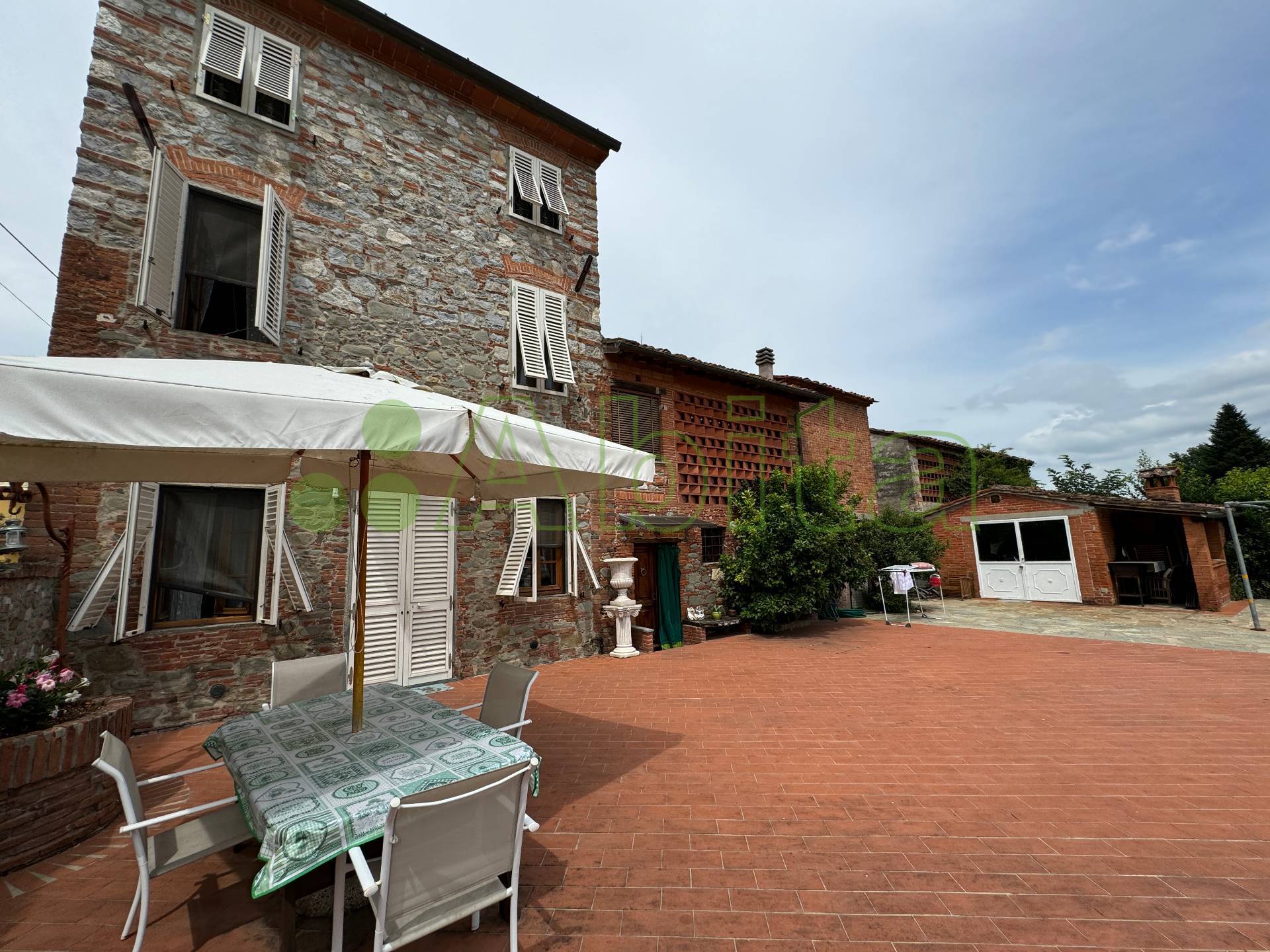 Villa in vendita a Capannori, Lammari