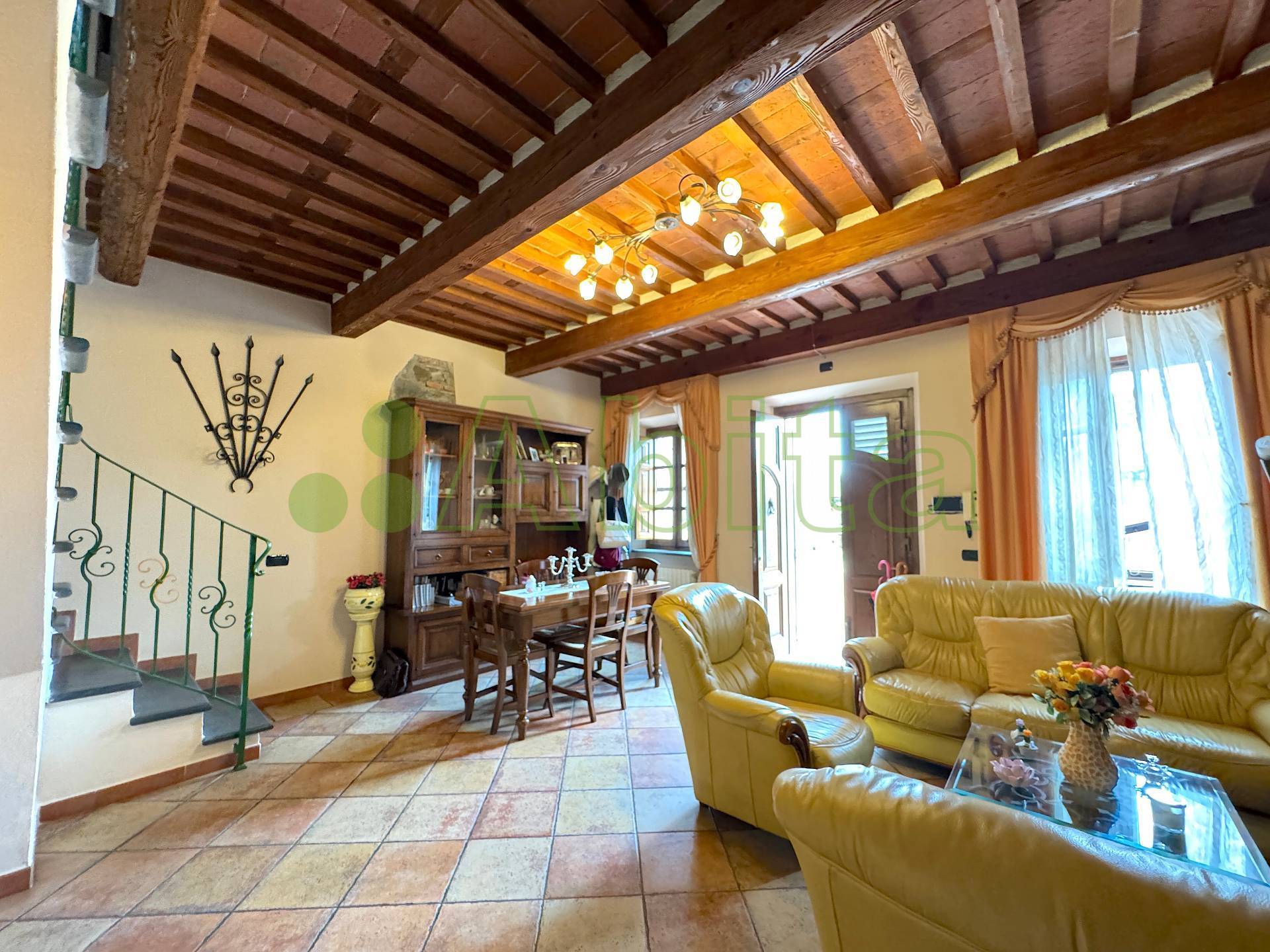 Villa in vendita a Capannori, Lammari