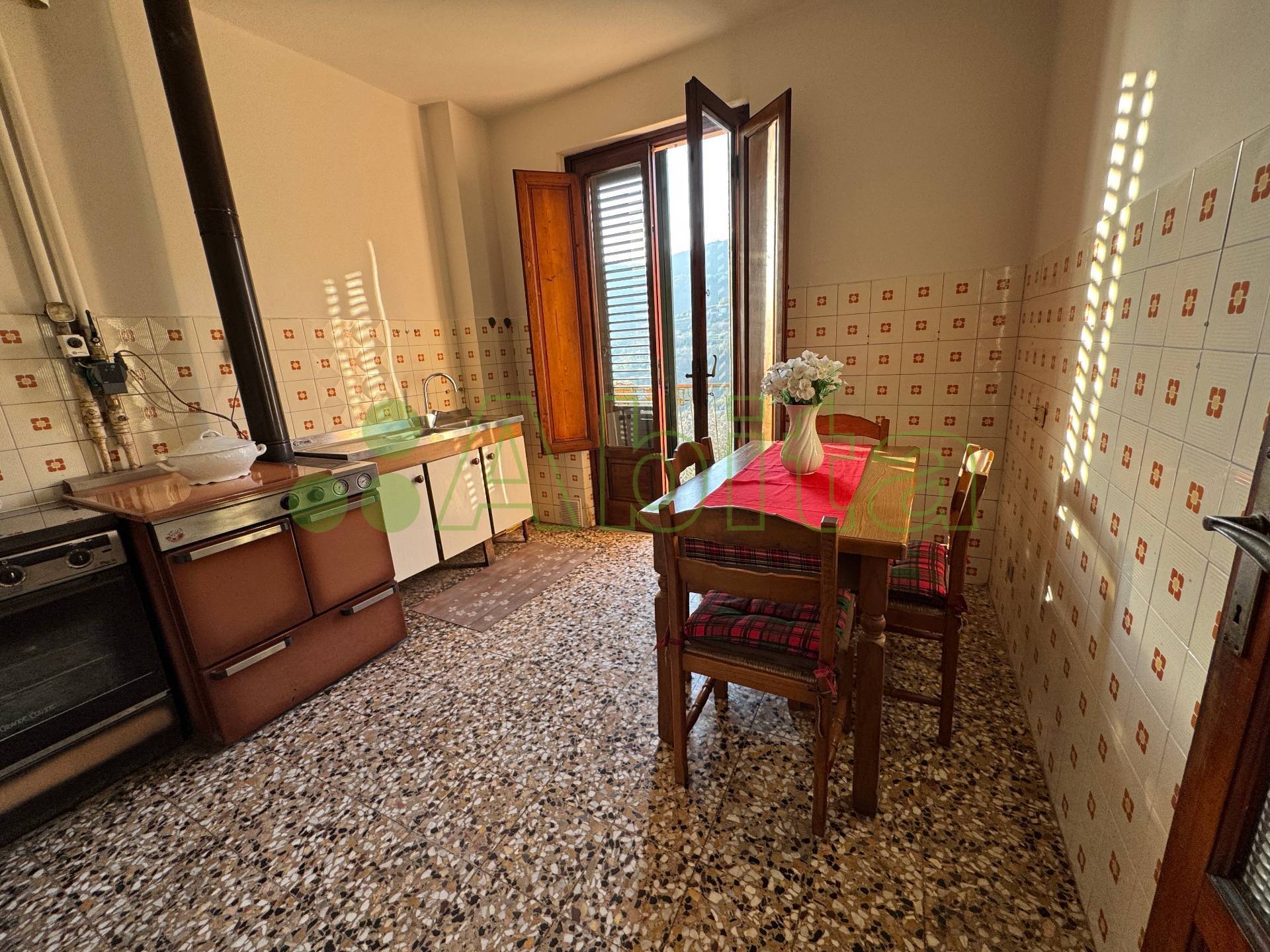 Appartamento in vendita a Borgo a Mozzano, ONETA