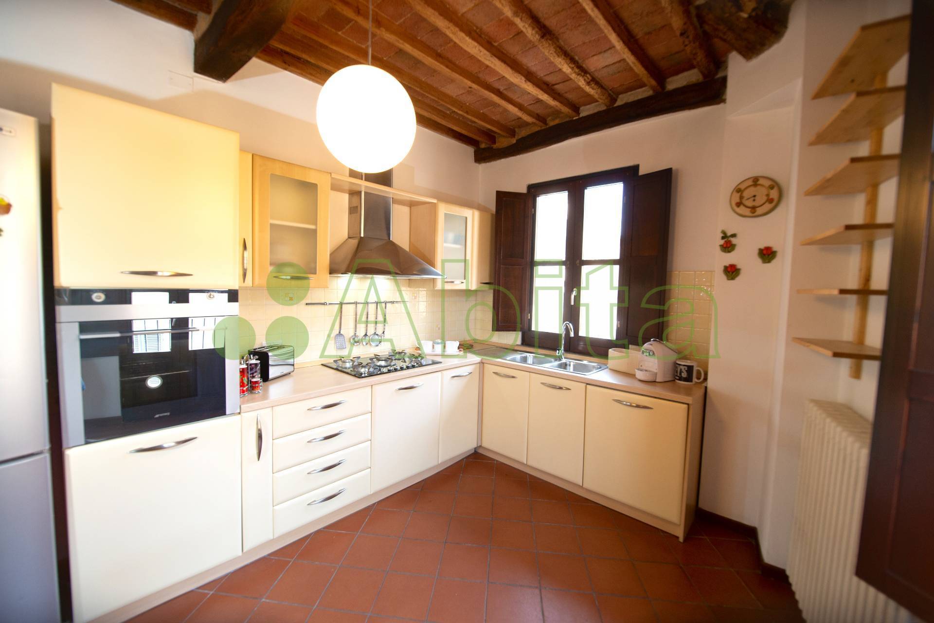 Appartamento in affitto a Lucca, Borgo Giannotti