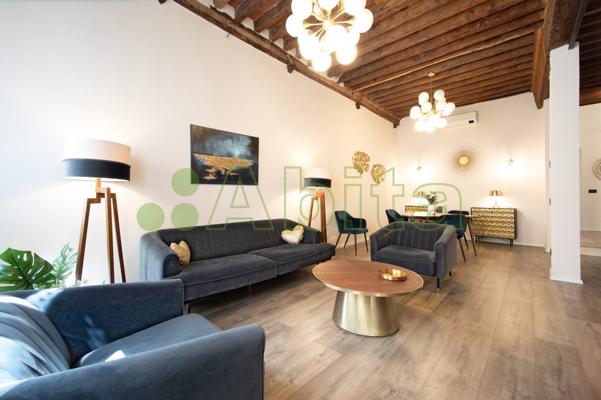 Appartamento in vendita a Lucca, Centro storico