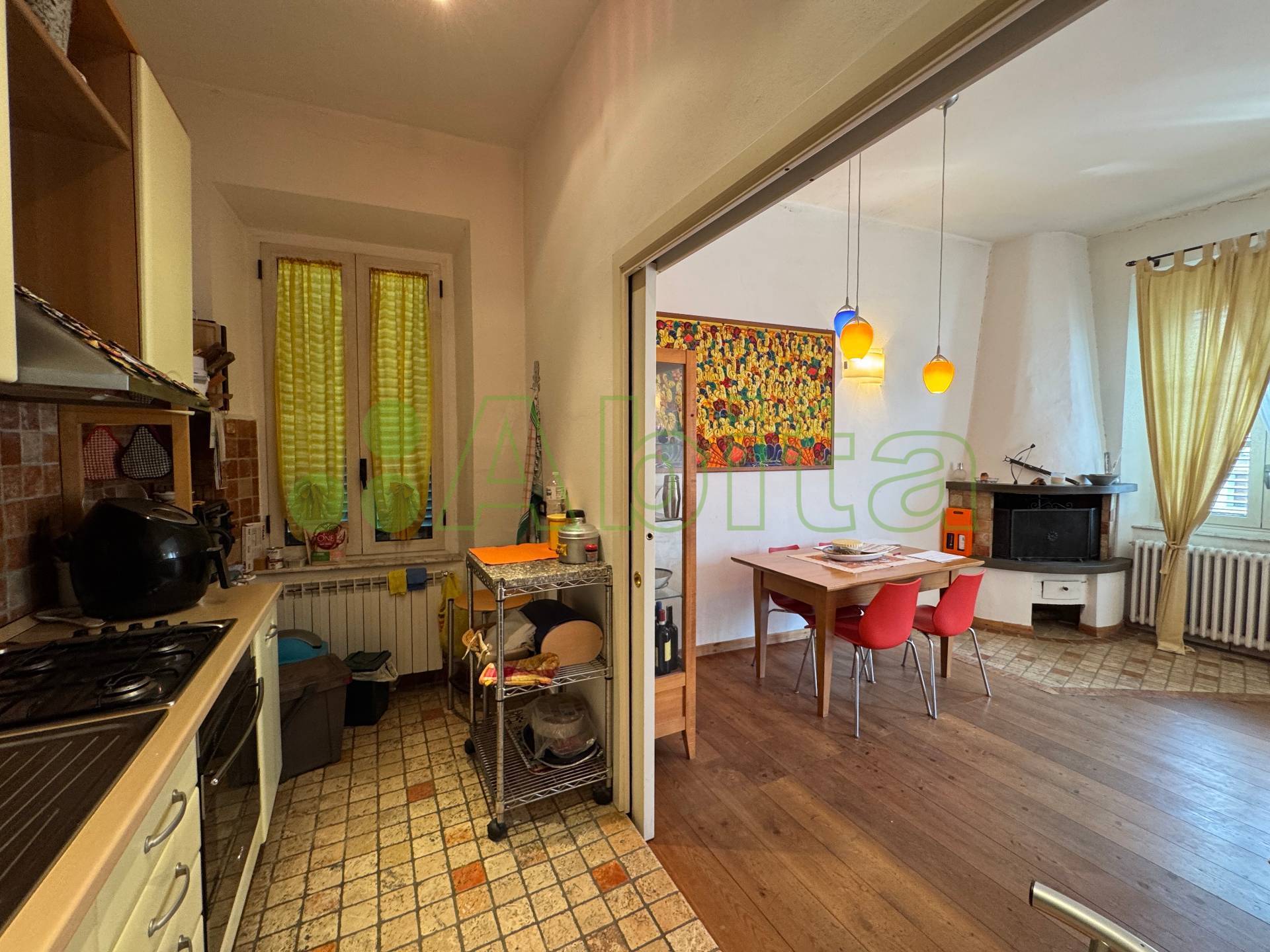 Appartamento in vendita a Borgo a Mozzano, centro storico