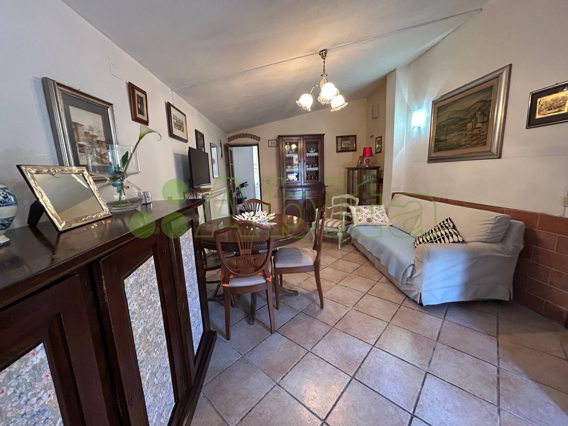 Finale di corte in vendita a Lucca, San Filippo