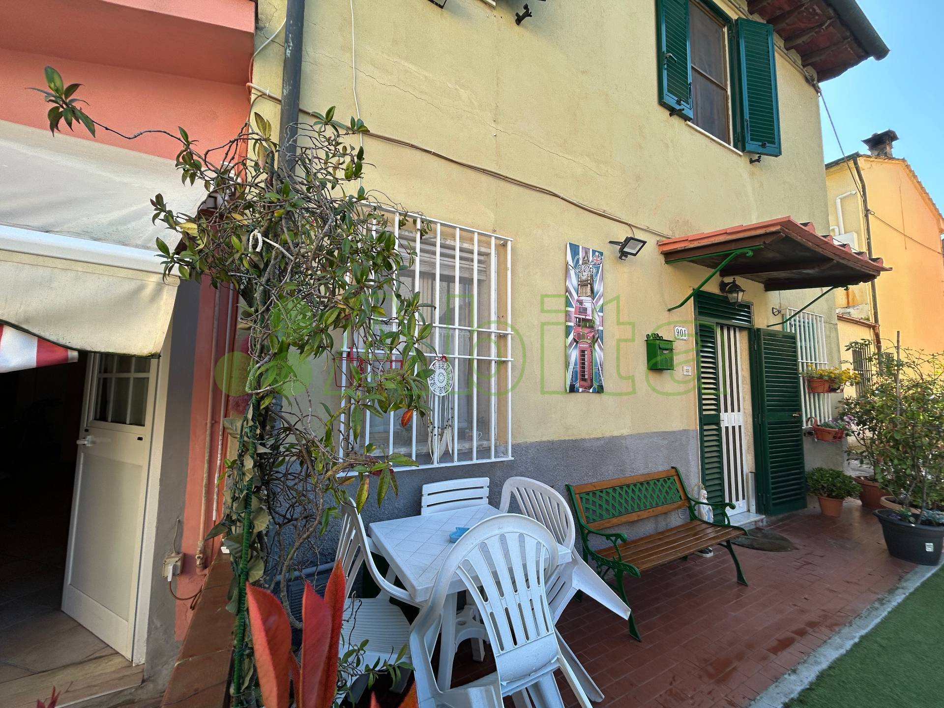 Finale di corte in vendita a Lucca, San Filippo