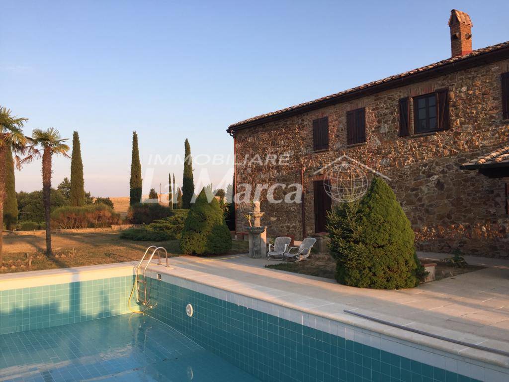 RUSTICO in vendita a Trequanda